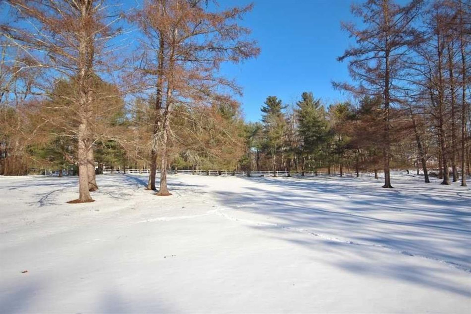 House in Clinton Corners, New York 10135113