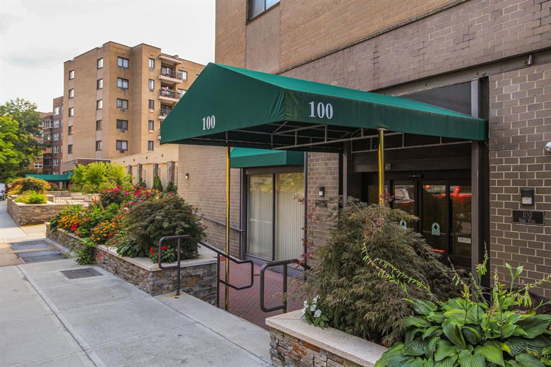 Condominio nel Hartsdale, New York 10135339