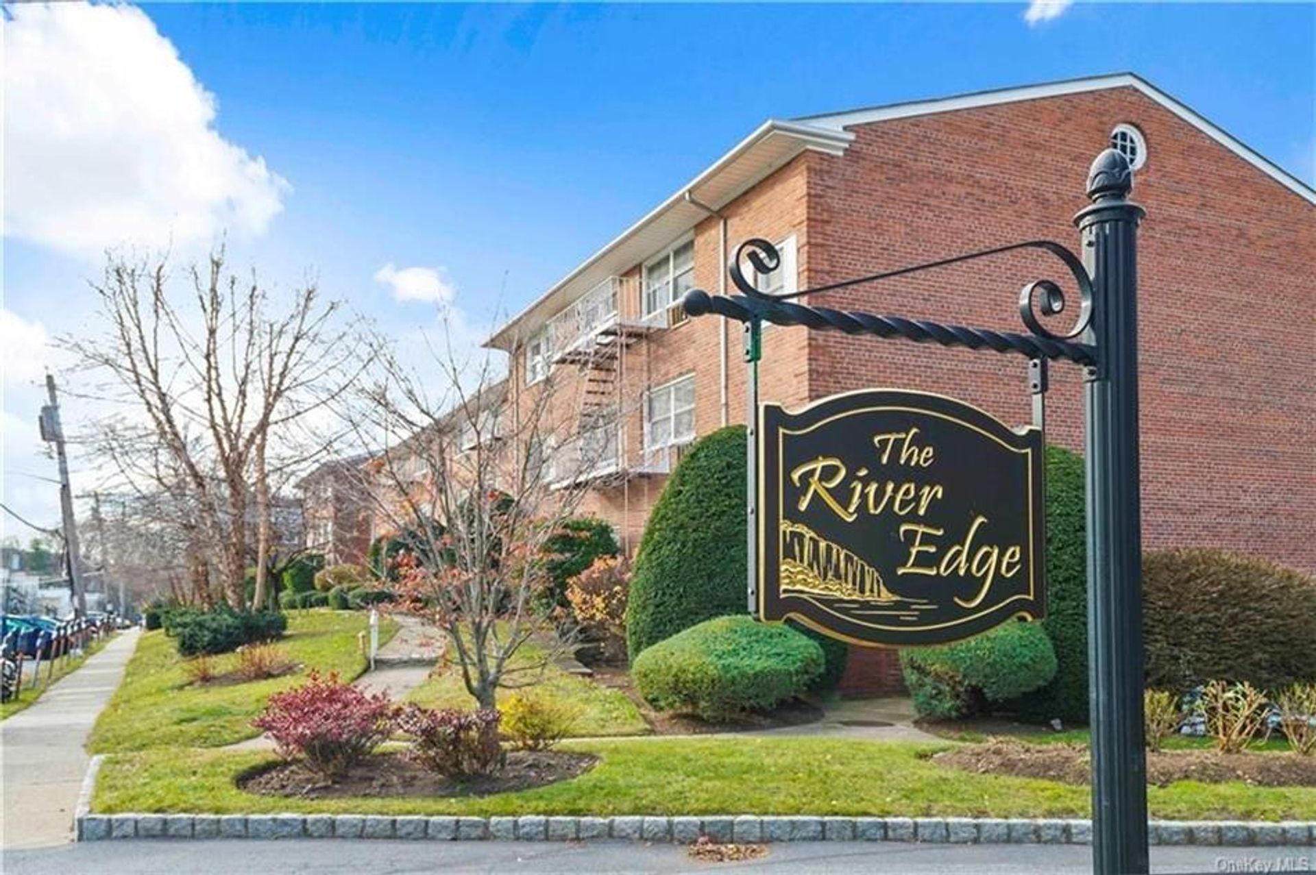 Condominium in Hastings-on-Hudson, New York 10135346