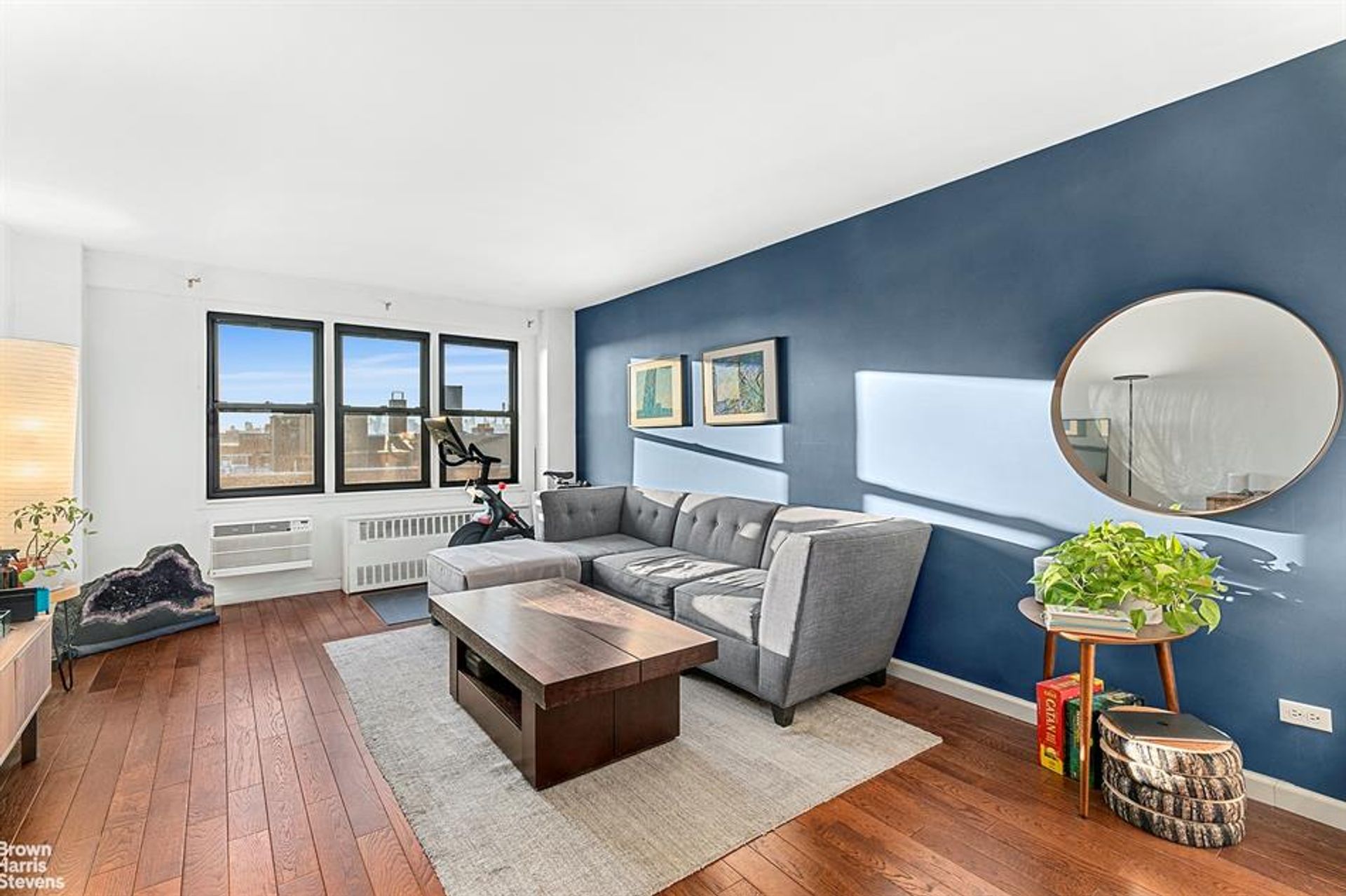 Condominium in , New York 10135380