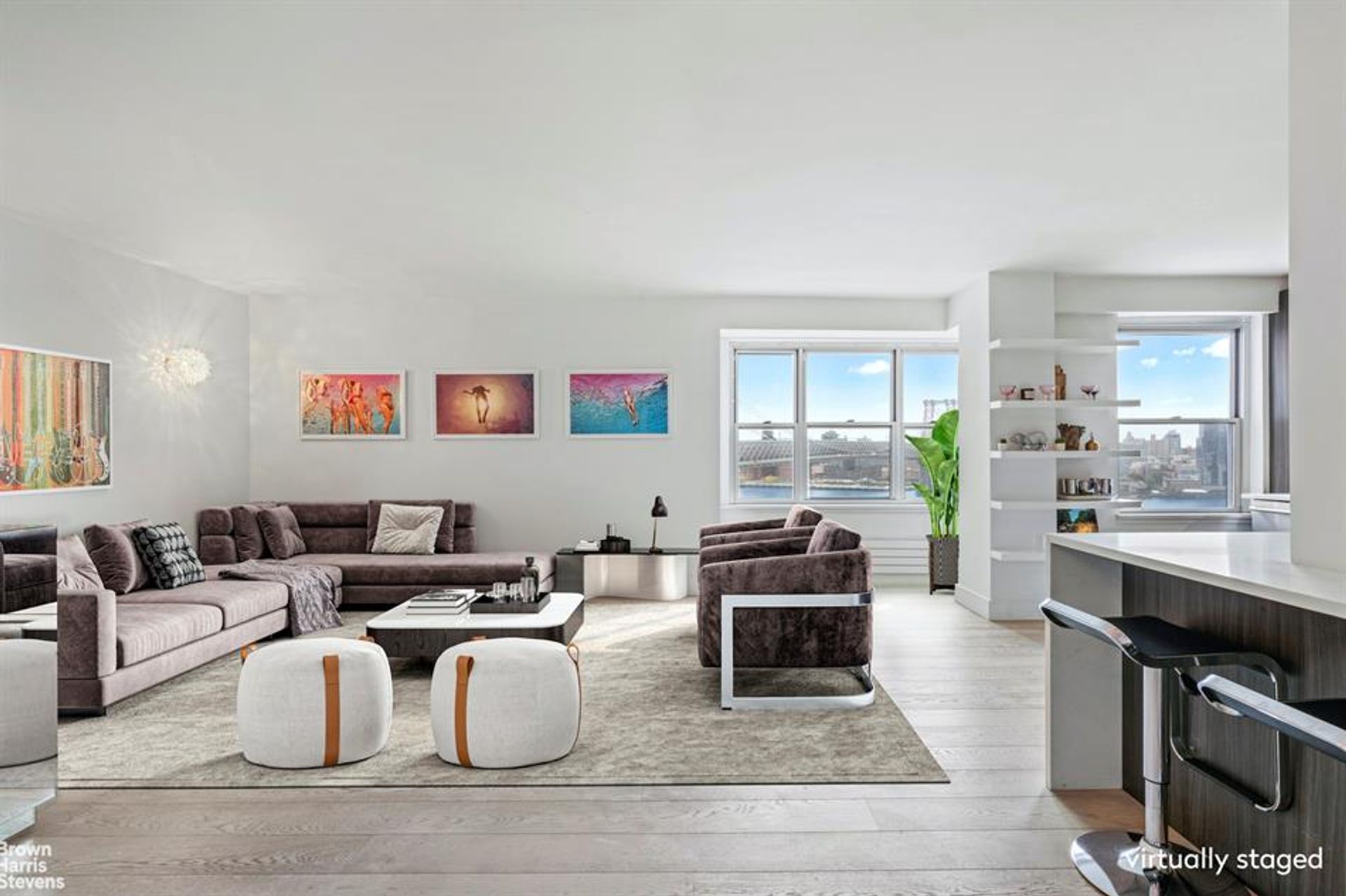 Condominium in New York, New York 10135435