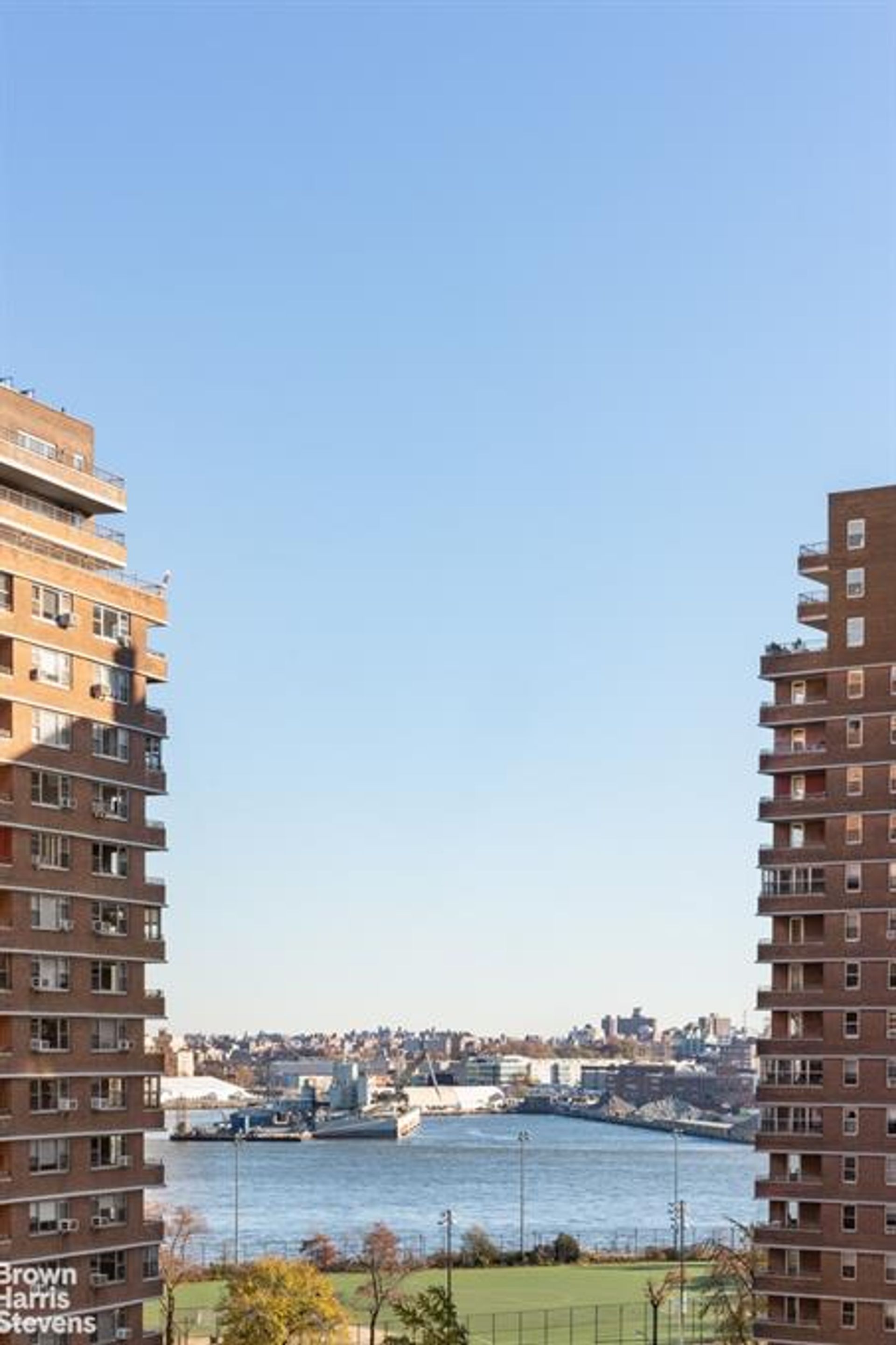 Condominio en New York, New York 10135440