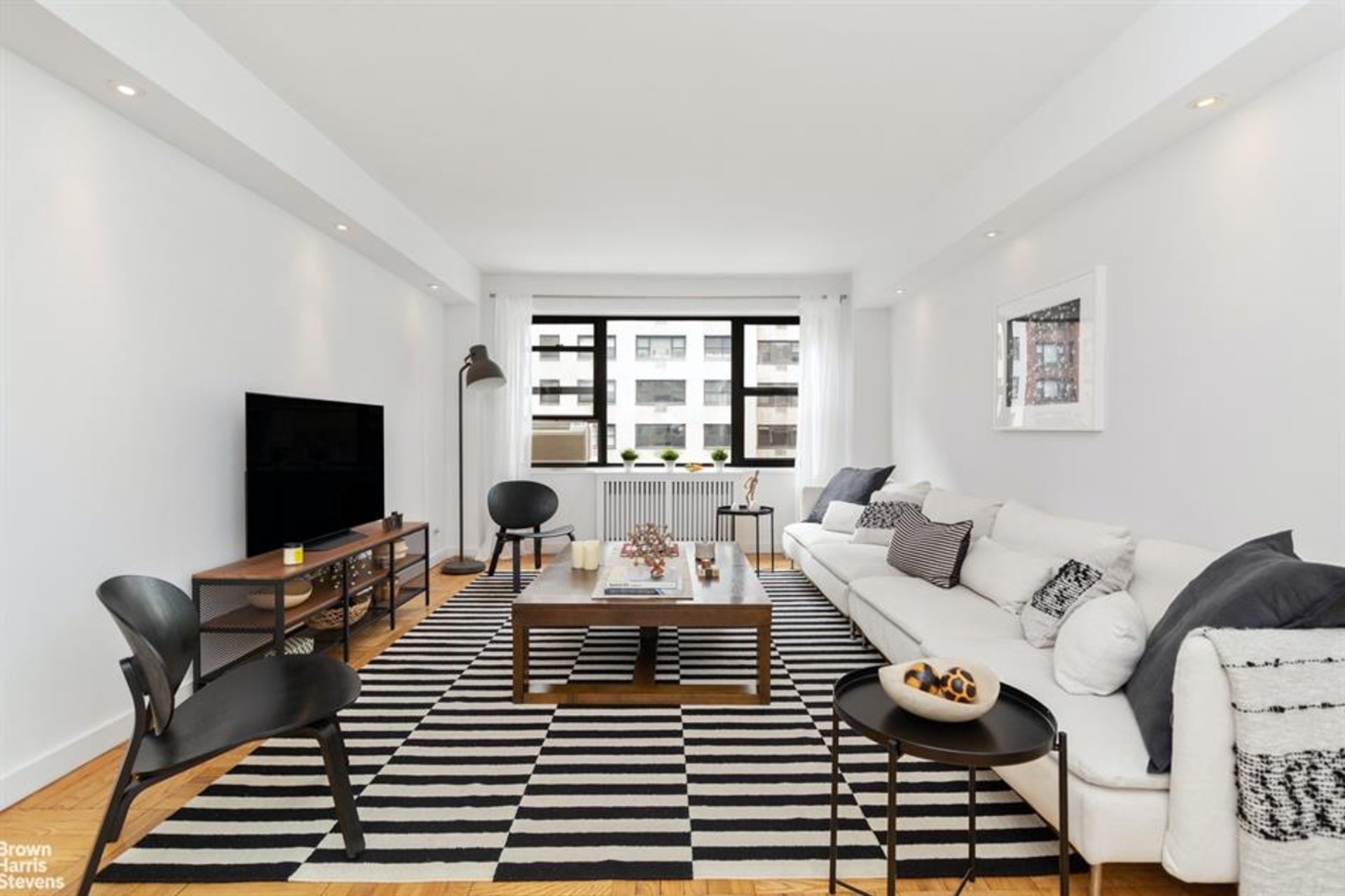 Condominium in Manhattan, New York 10135706