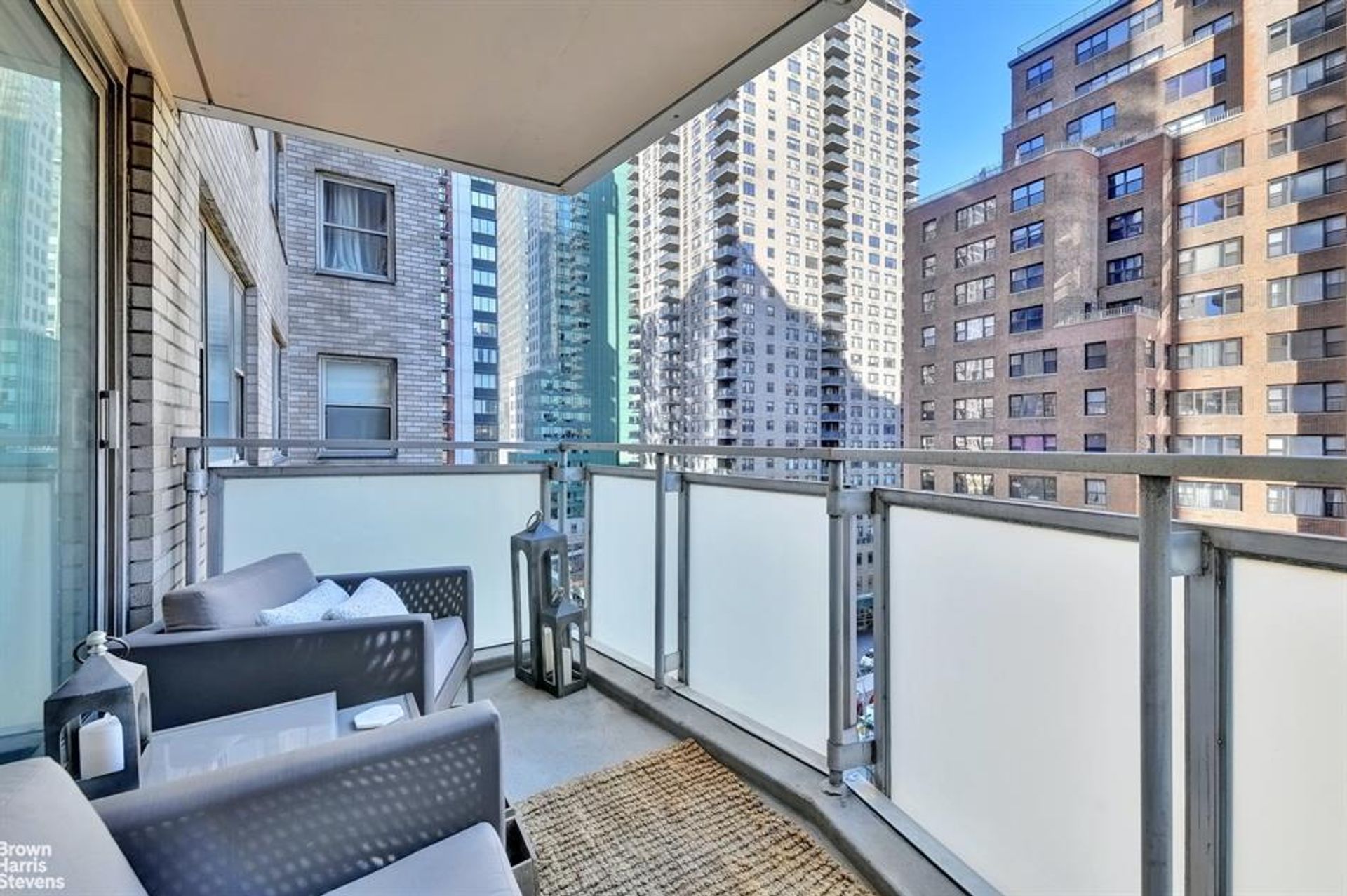 Condominium in Manhattan, New York 10135724