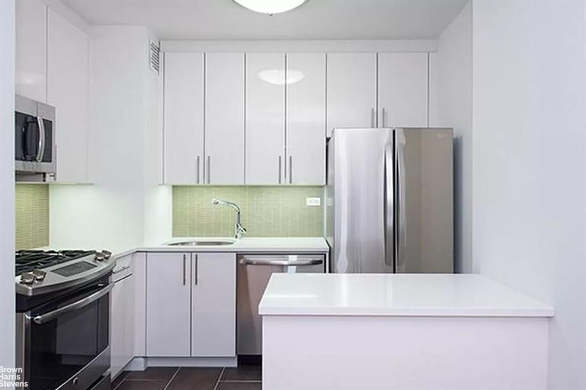 Condominium in Manhattan, New York 10135724