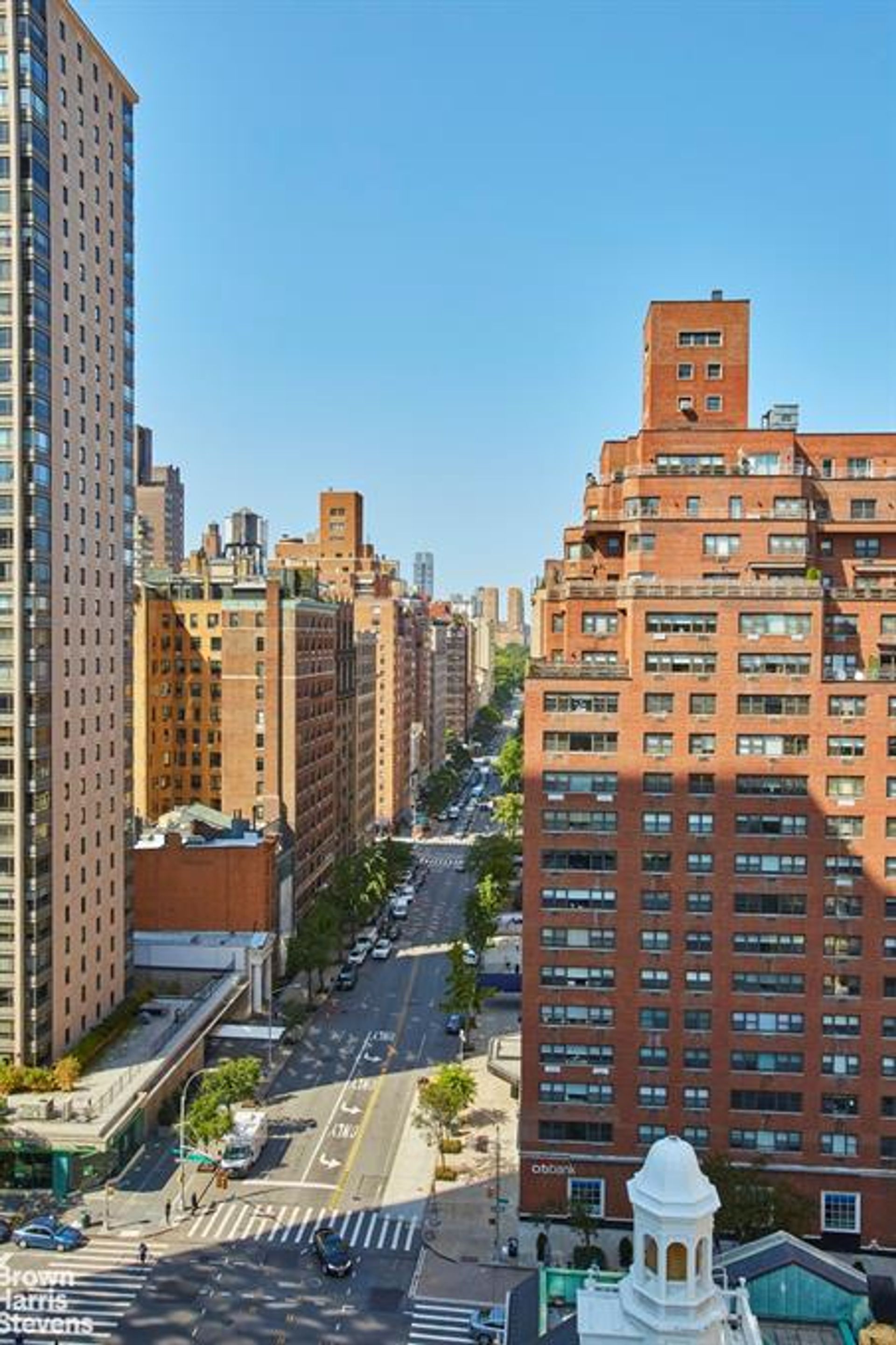 Condominio en New York, New York 10136143