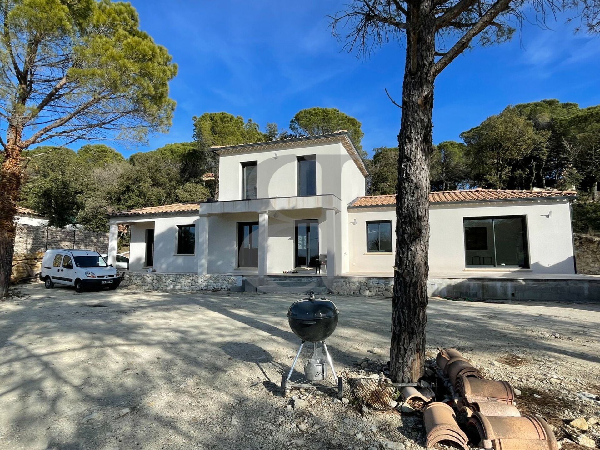 House in Sainte-Cécile-les-Vignes, Provence-Alpes-Côte d'Azur 10138092