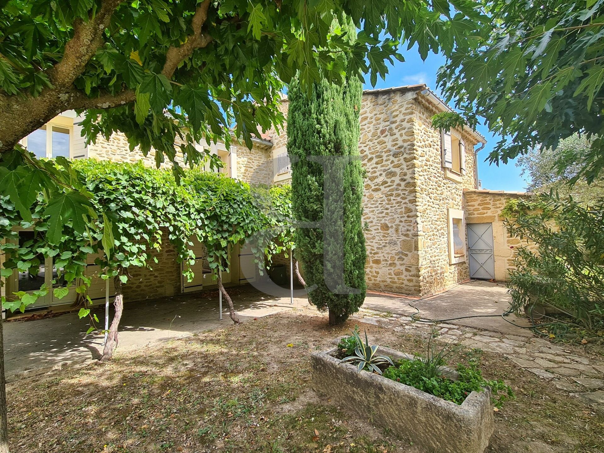 Huis in Sainte-Cécile-les-Vignes, Provence-Alpes-Côte d'Azur 10138105