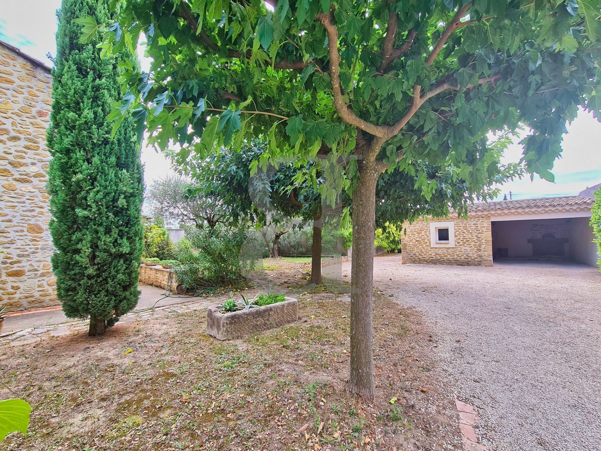 Huis in Sainte-Cécile-les-Vignes, Provence-Alpes-Côte d'Azur 10138105