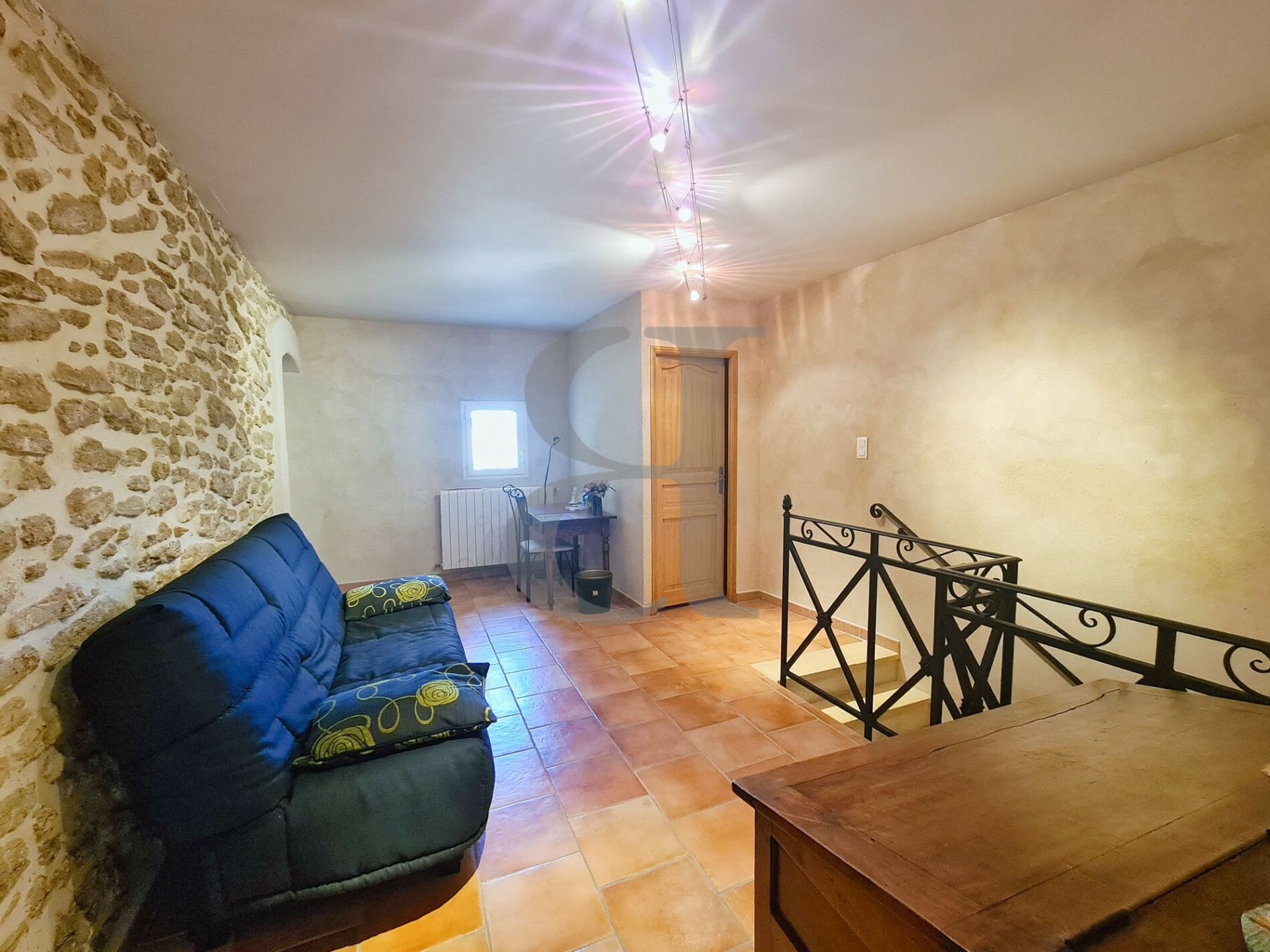 Huis in Sainte-Cécile-les-Vignes, Provence-Alpes-Côte d'Azur 10138105