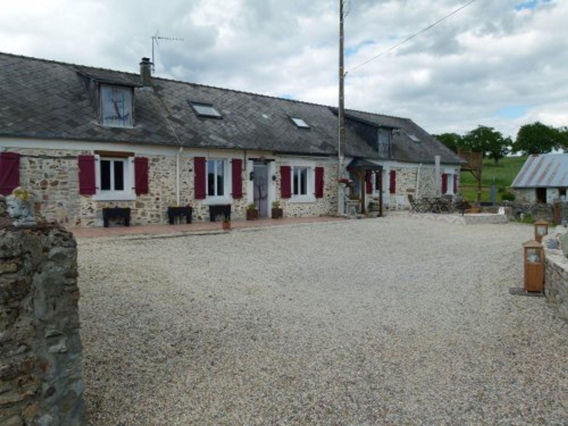 Autre dans Sainte-Suzanne-et-Chammes, Pays de la Loire 10138116