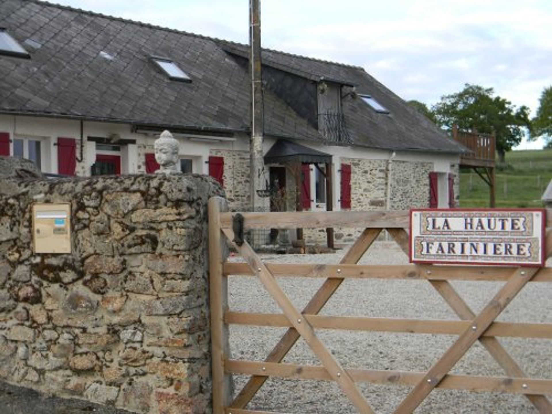 Otro en Sainte-Suzanne-et-Chammes, Pays de la Loire 10138116