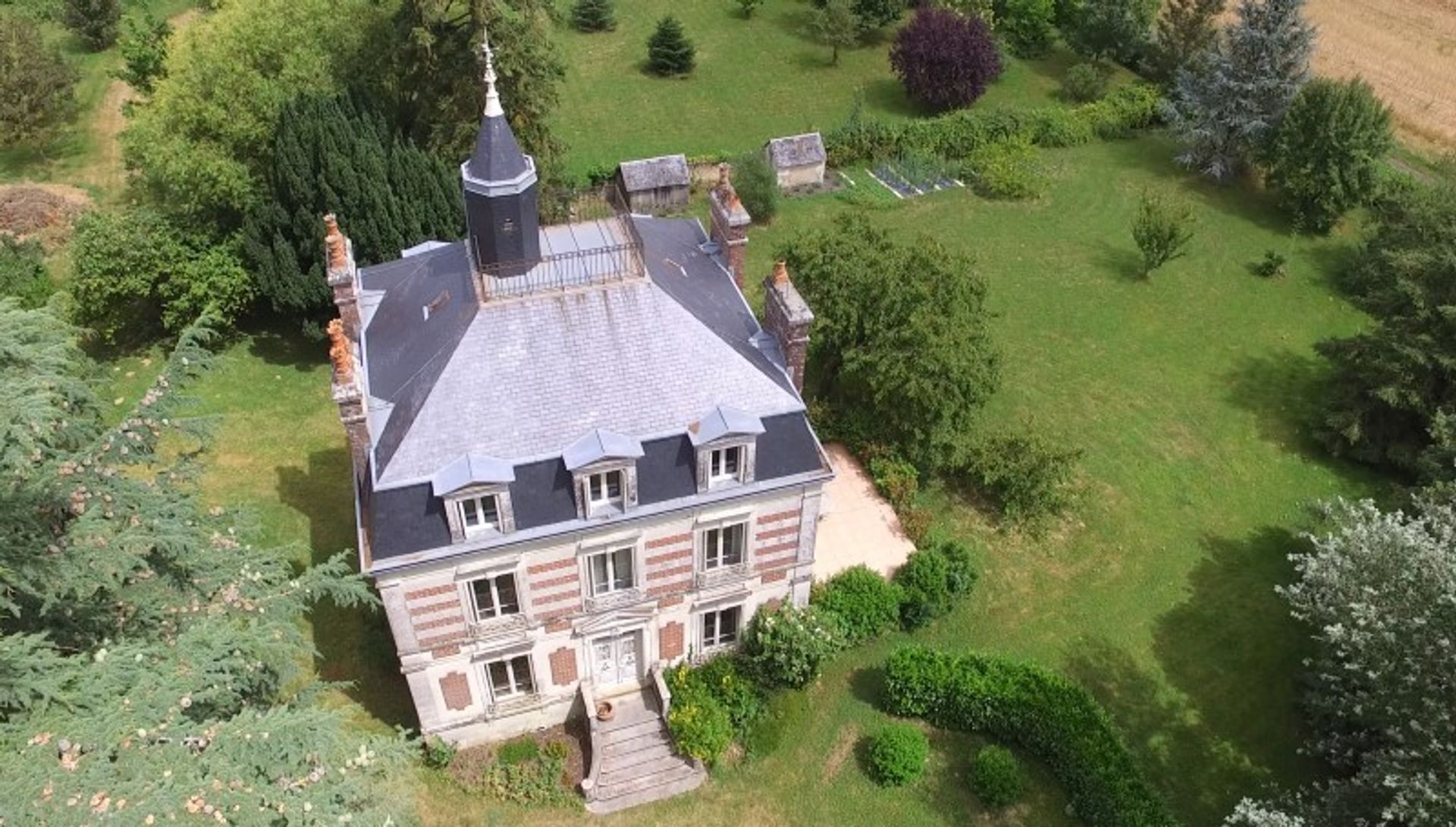 Talo sisään Chateau-du-Loir, Pays de la Loire 10138142