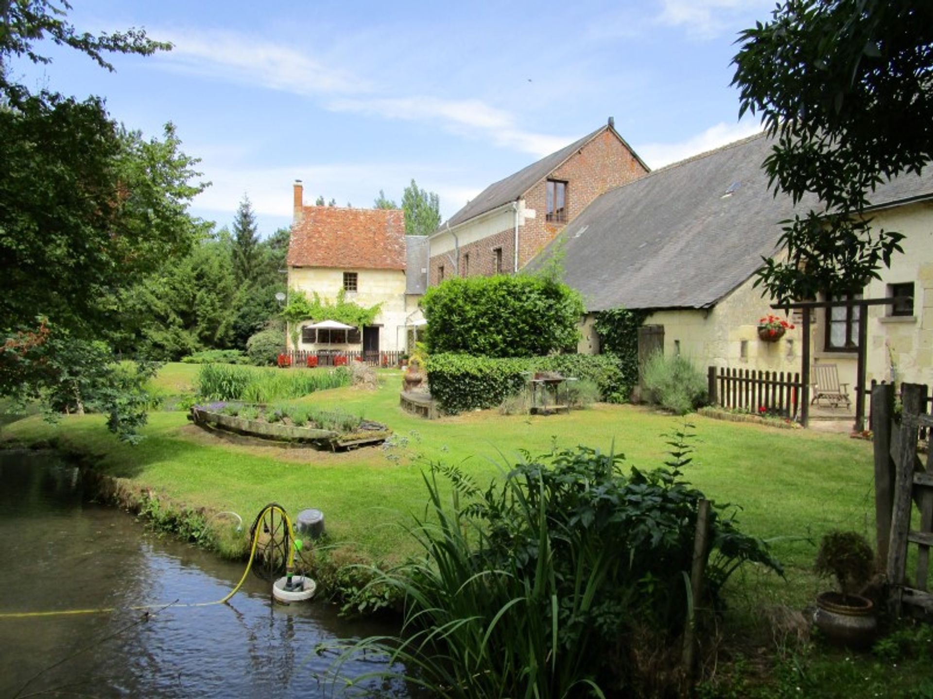 Інший в Tours, Centre-Val de Loire 10138166