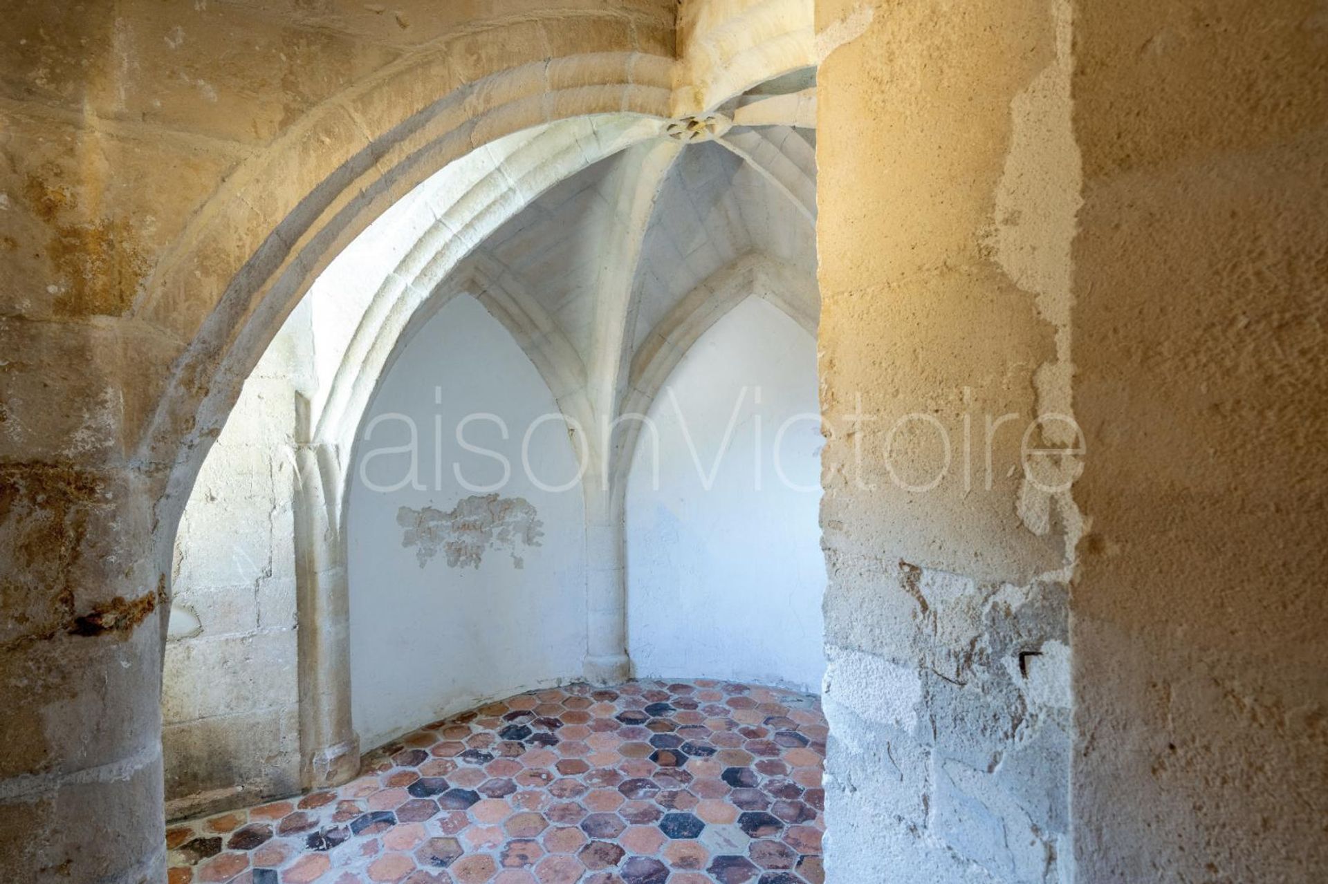 Hus i Cabrières-d'Avignon, Provence-Alpes-Côte d'Azur 10138895