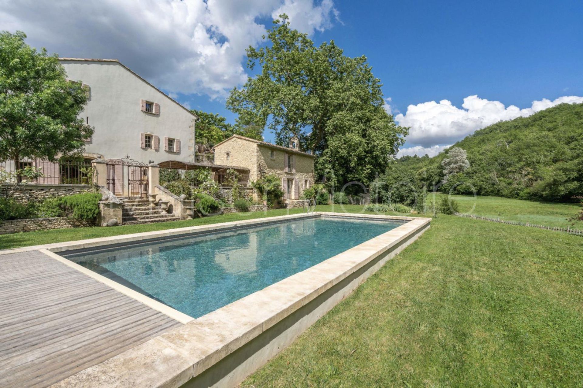 Hus i Bonnieux, Provence-Alpes-Côte d'Azur 10138896