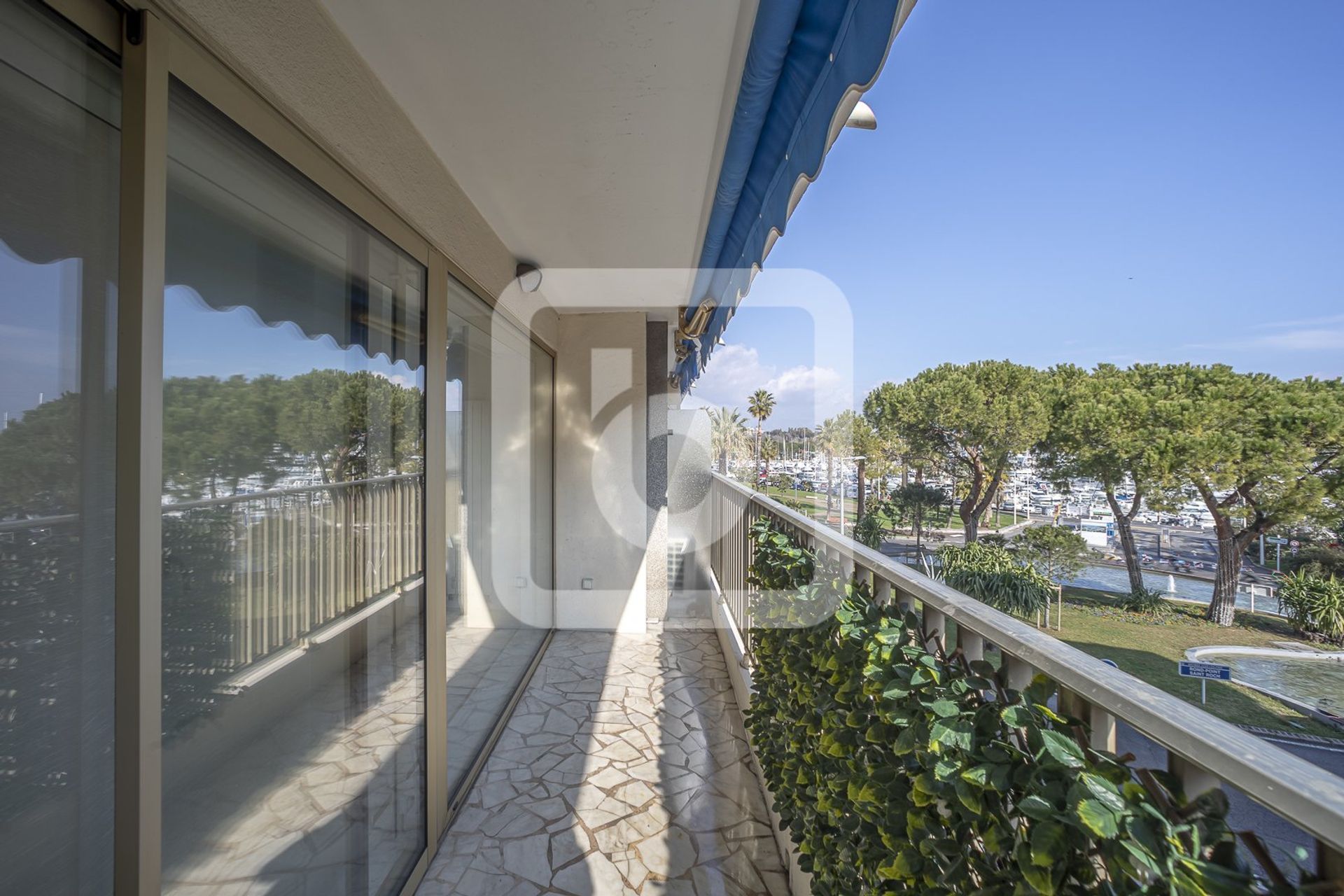 Condominium dans Plaine de la Brague, Provence-Alpes-Côte d'Azur 10139092