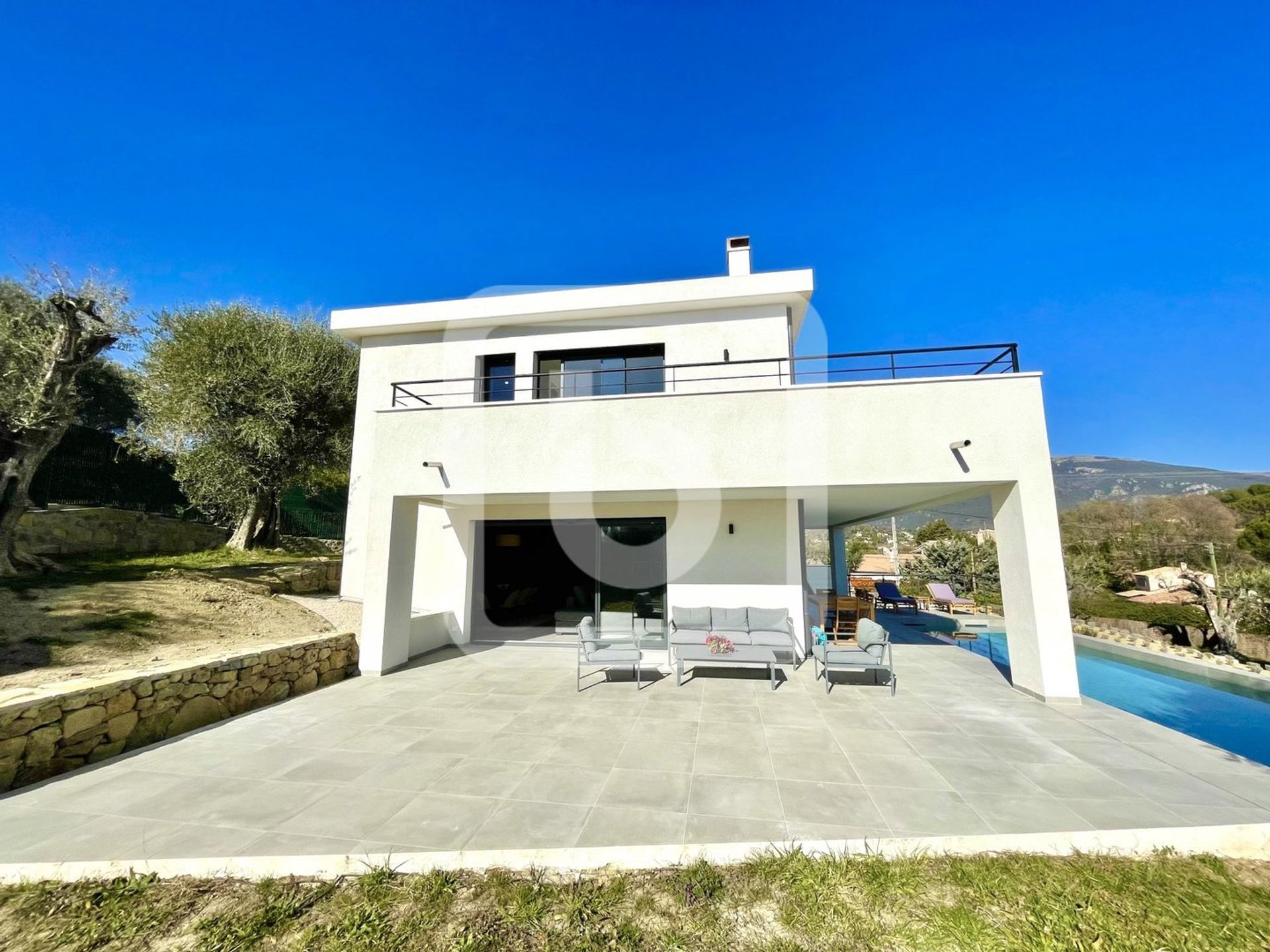 casa en El Bosquet, Provenza-Alpes-Costa Azul 10139098