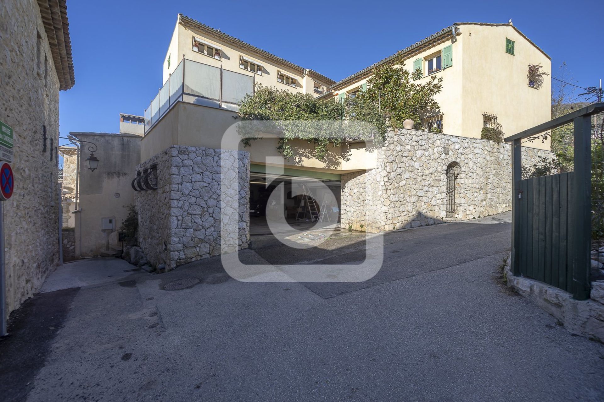 casa no Tourrettes-sur-Loup, Provence-Alpes-Côte d'Azur 10139100