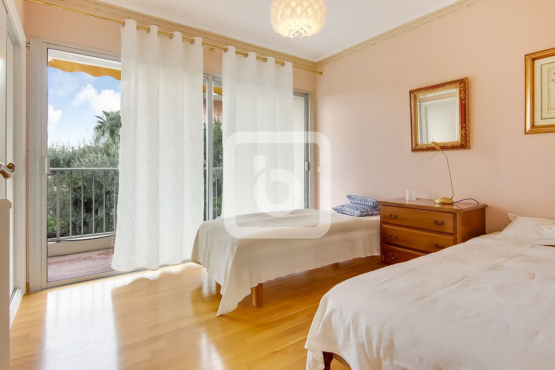 קוֹנדוֹמִינִיוֹן ב Antibes, Provence-Alpes-Côte d'Azur 10139122