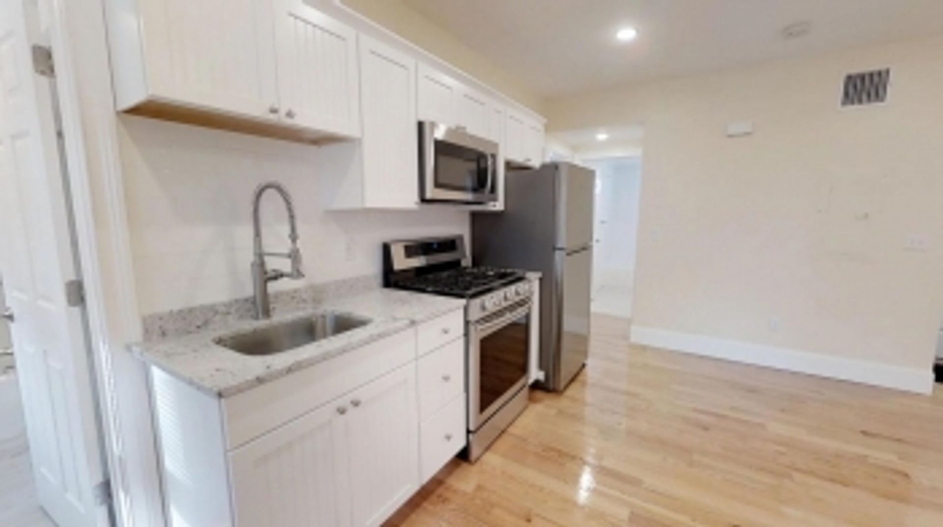 Condominium in Old Cambridge, Massachusetts 10139209