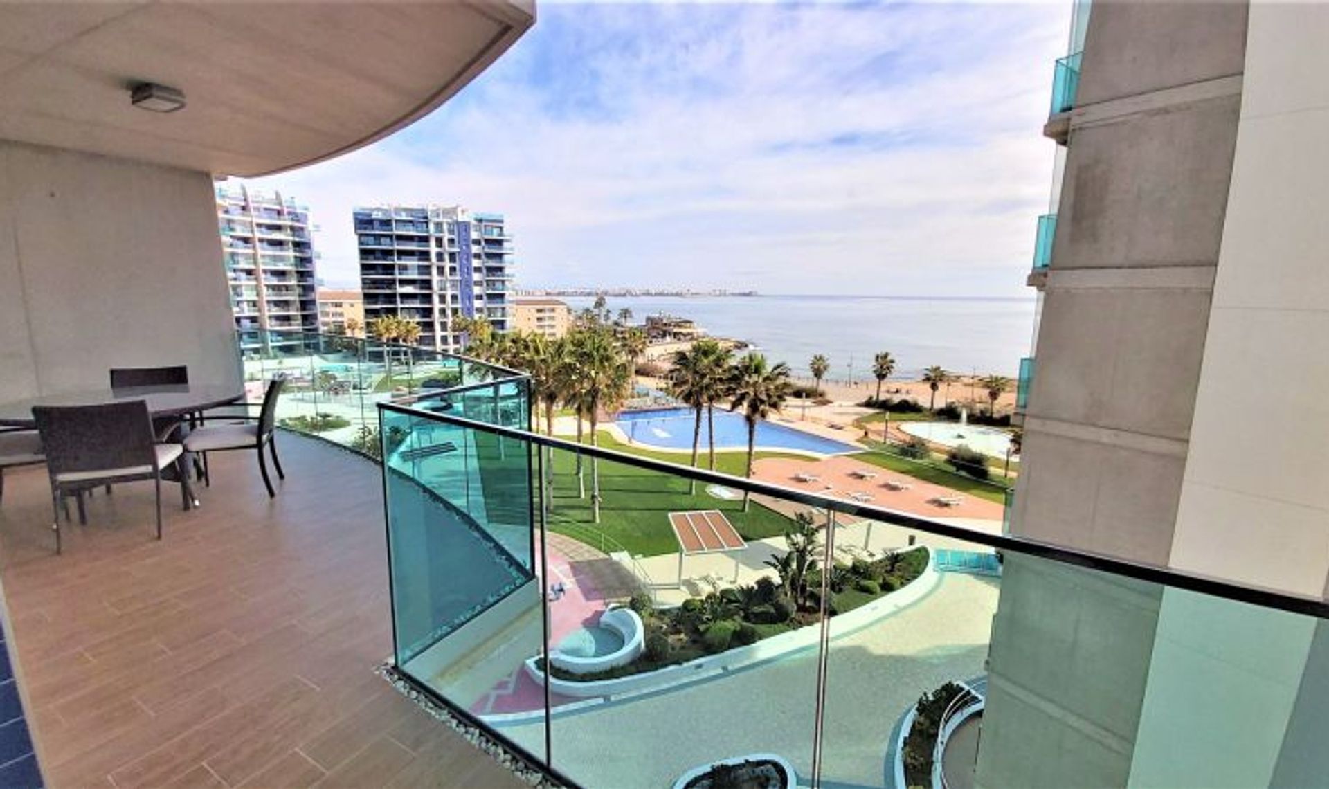 Condominio en Torrevieja, Valencia 10139332