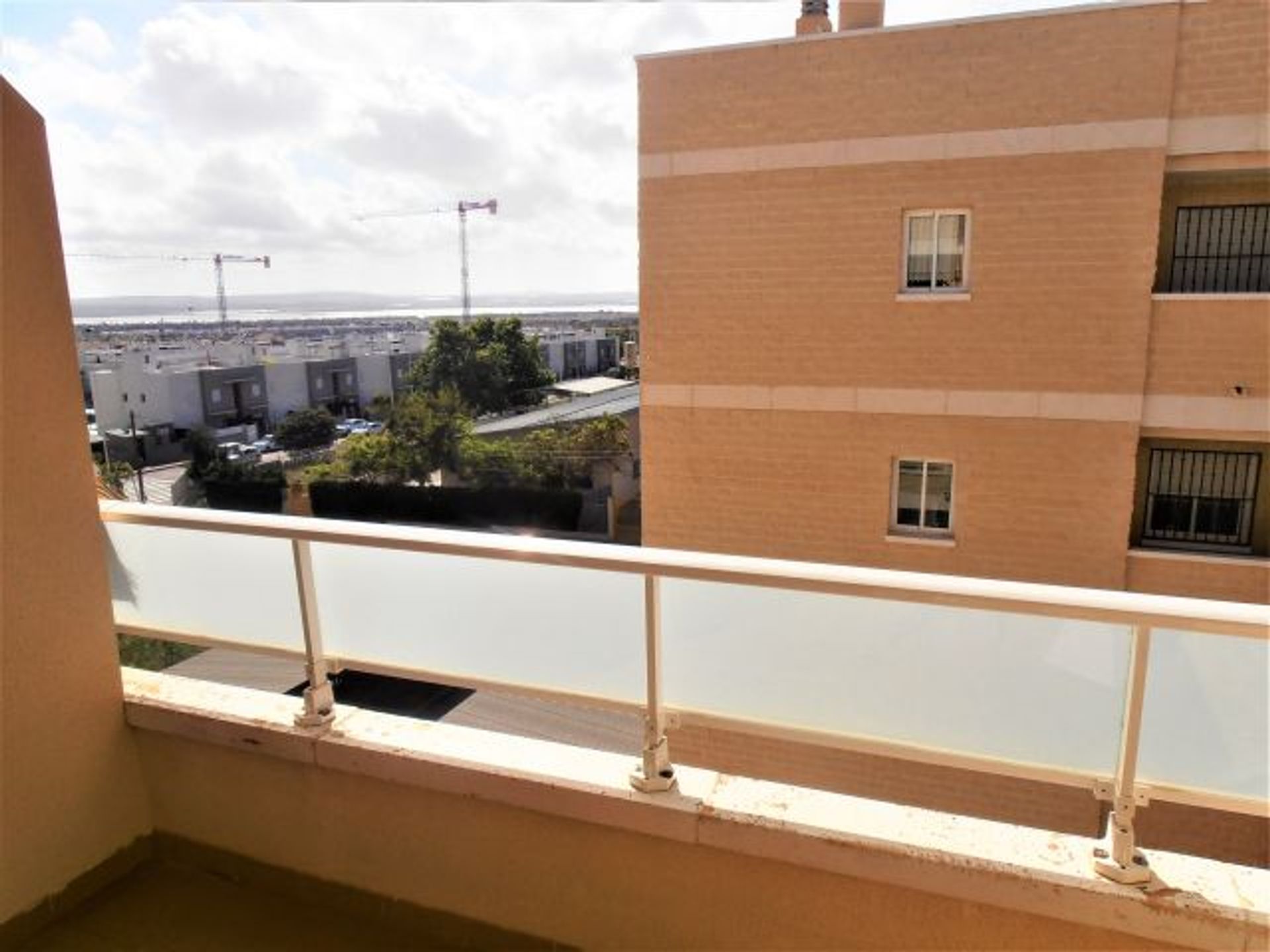 Condominium in Torrevieja, Valencian Community 10139358