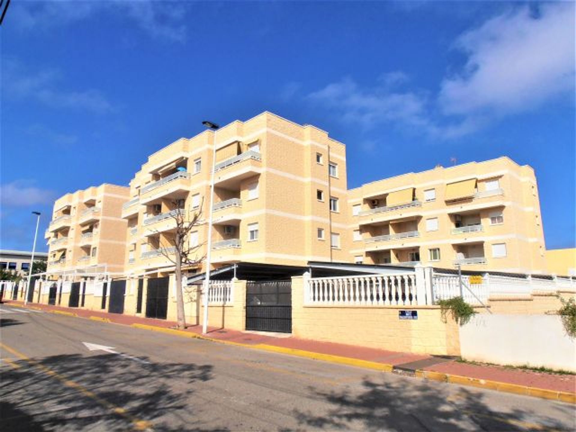 Condominium in Torrevieja, Valencia 10139358