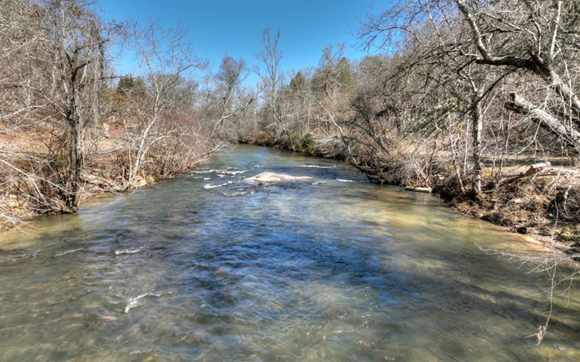 土地 在 McCaysville, Georgia 10139555