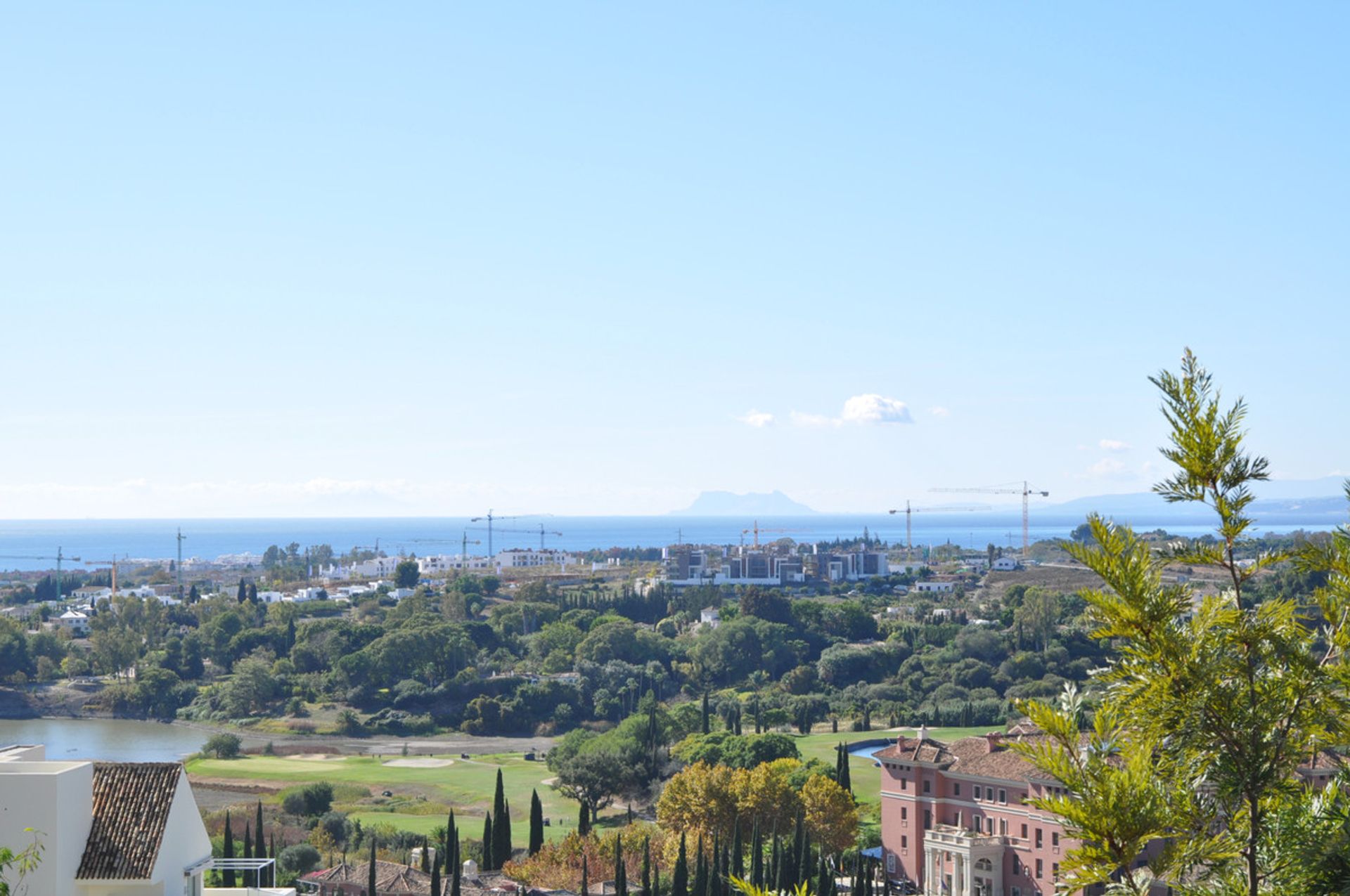 Condominium in Benahavís, Andalucía 10141405