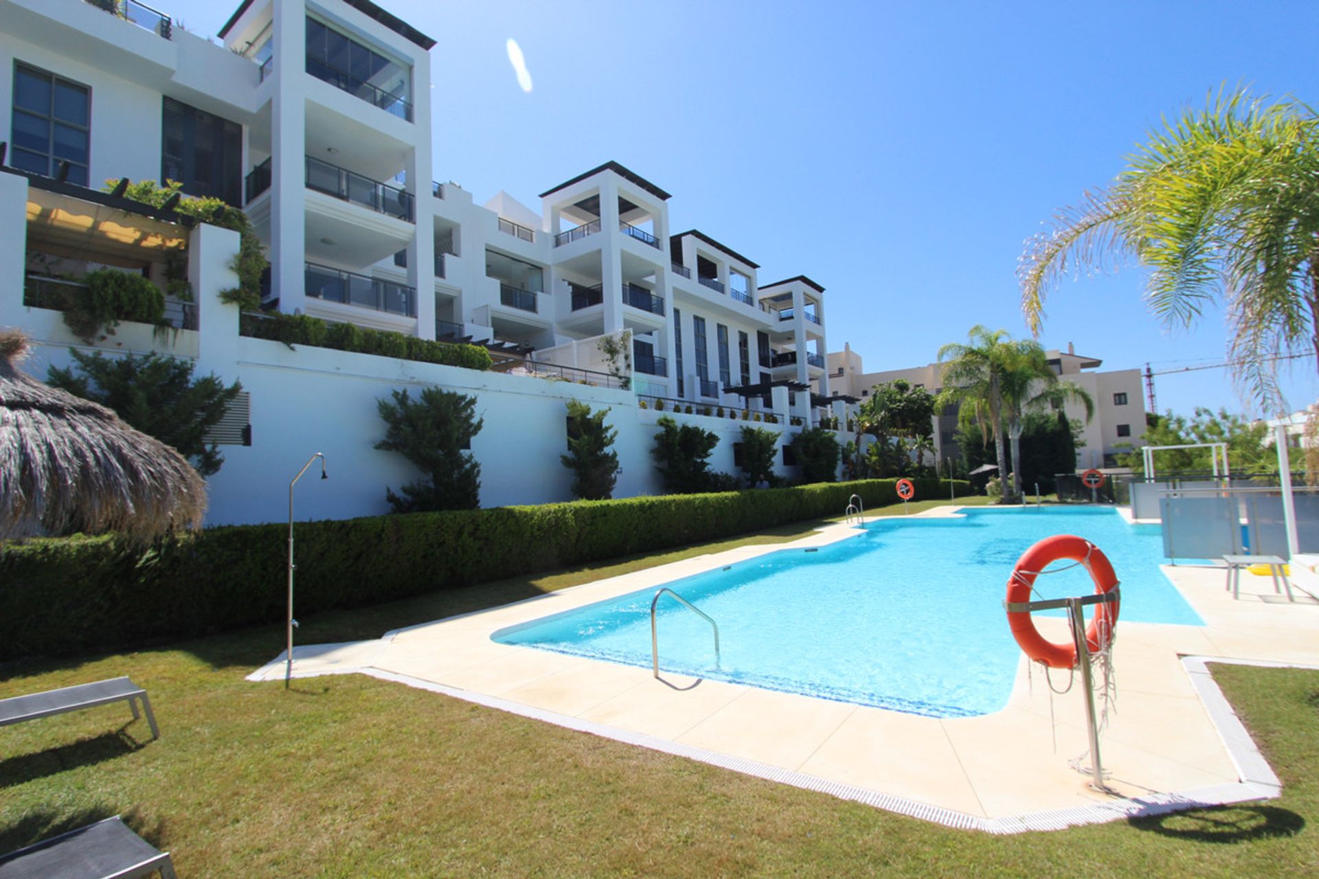 Condominium in Benahavís, Andalusia 10141495