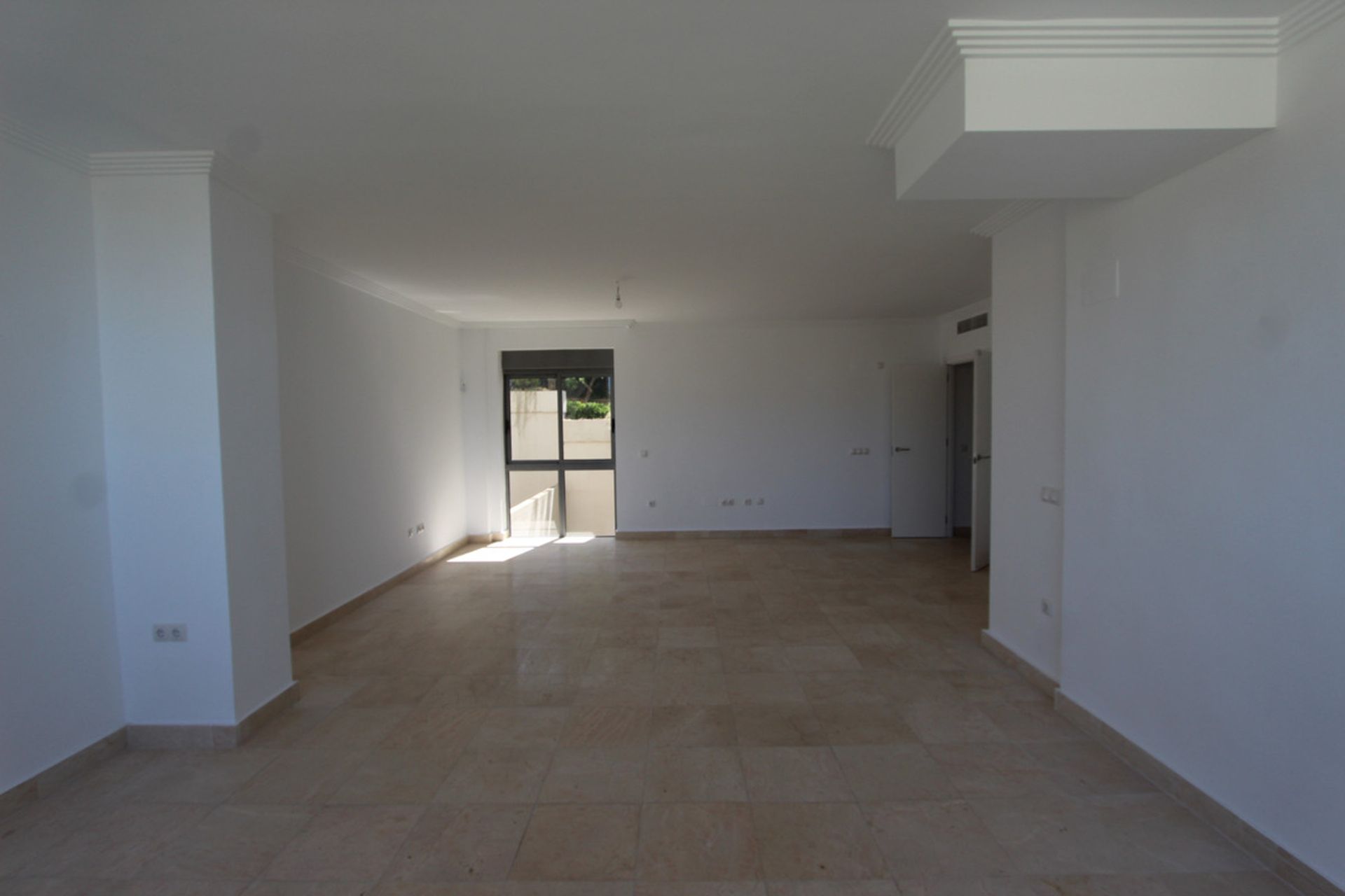 Condominium in Benahavís, Andalusia 10141495