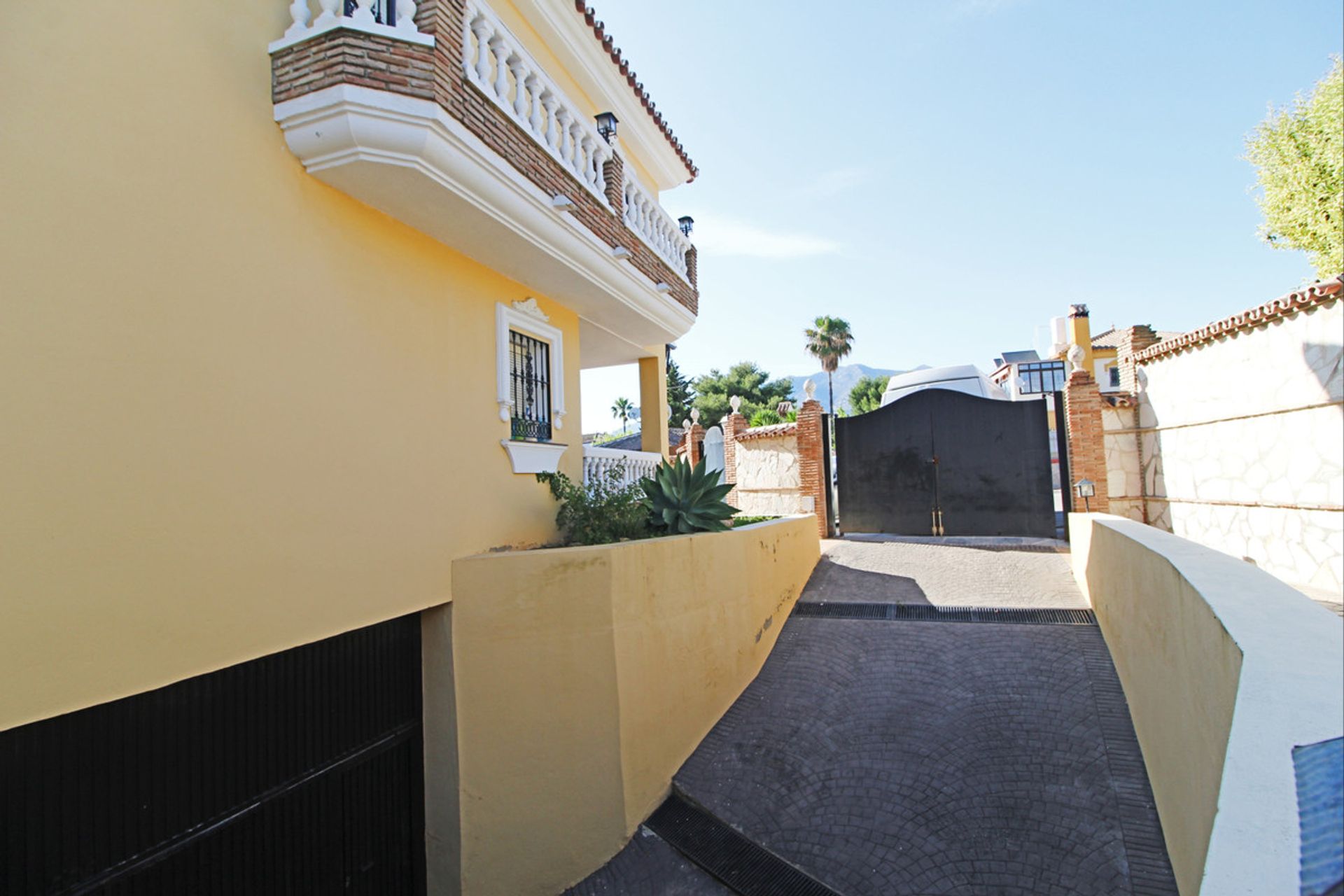 Rumah di Fuengirola, Andalusia 10141511