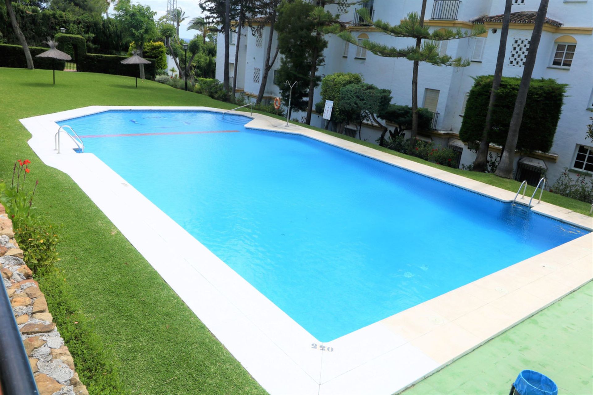 Condominium in La Atalaya, Andalucía 10141523