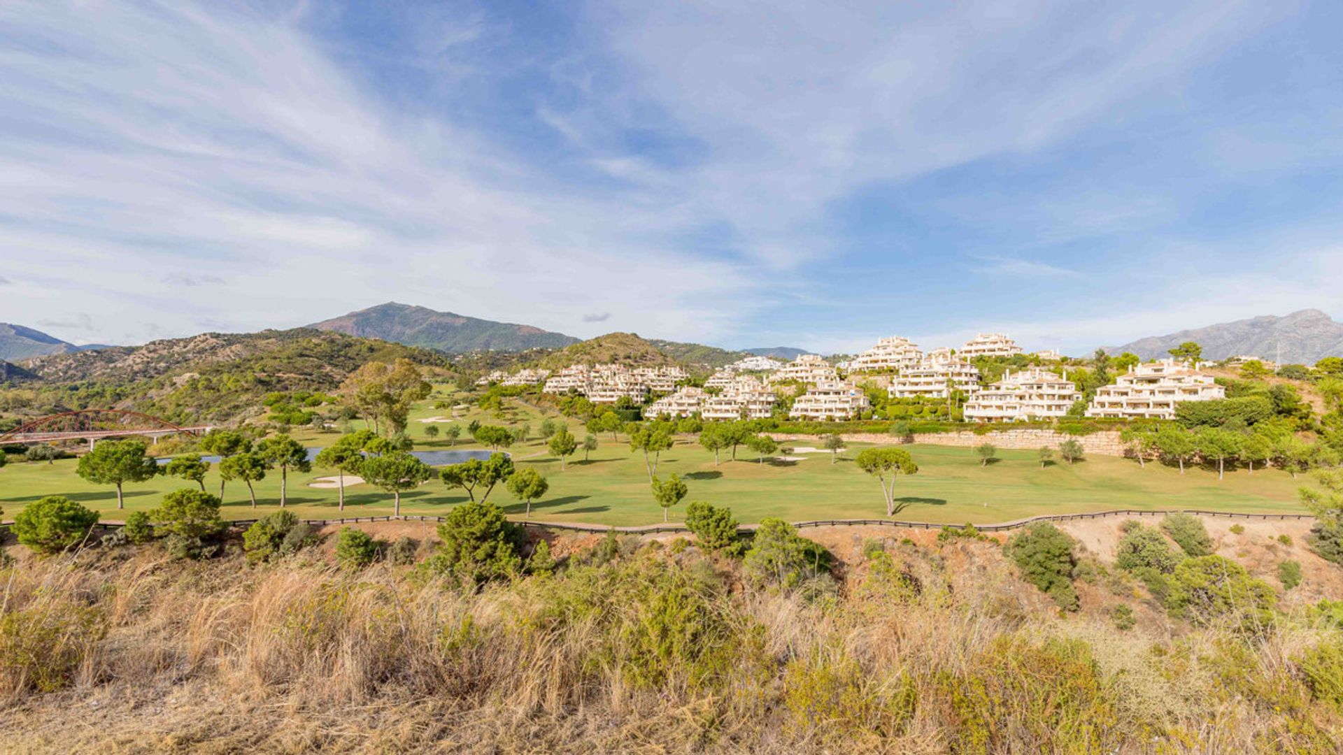 Condominium dans Benahavís, Andalusia 10142241