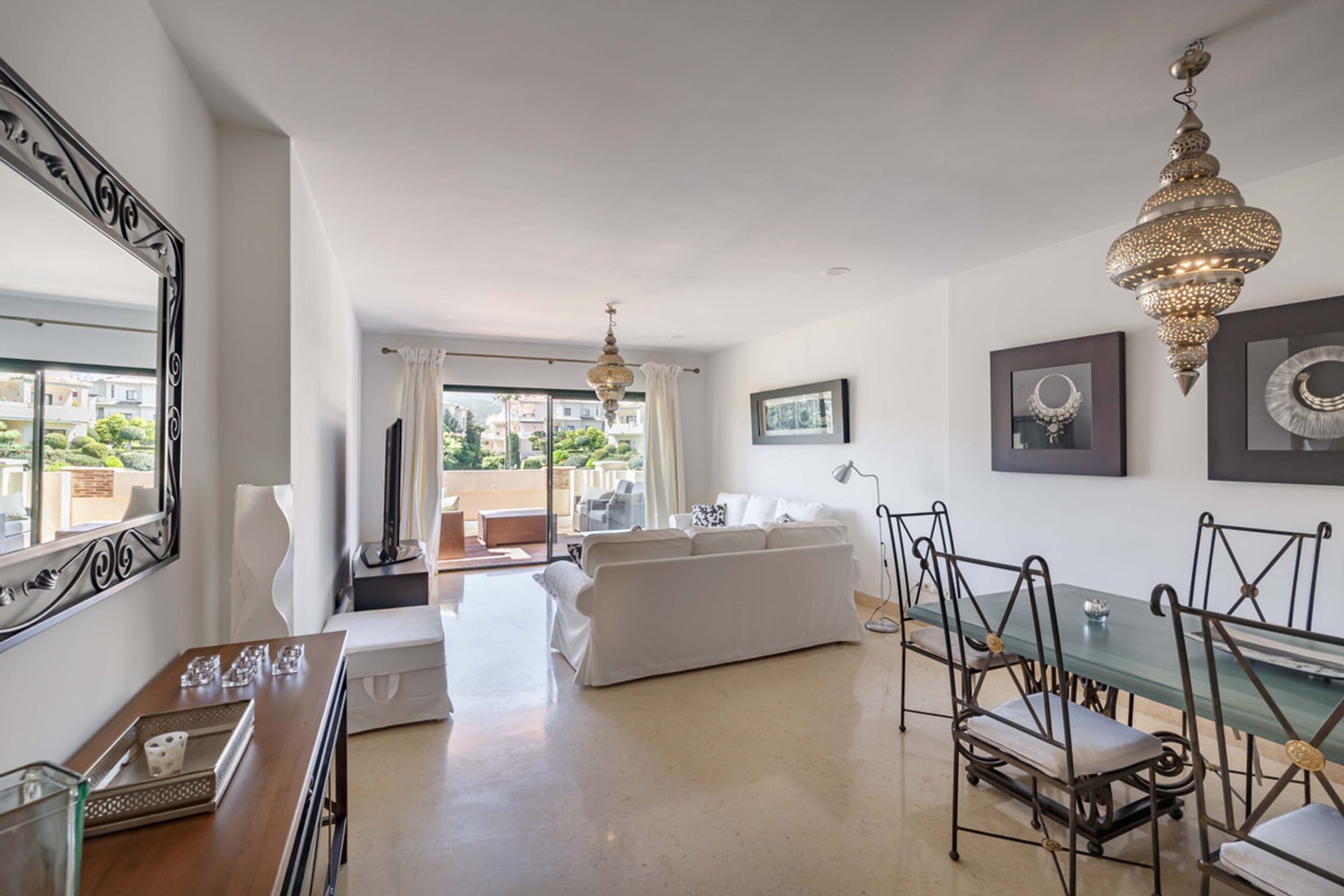 Condominium dans Benahavís, Andalousie 10142241