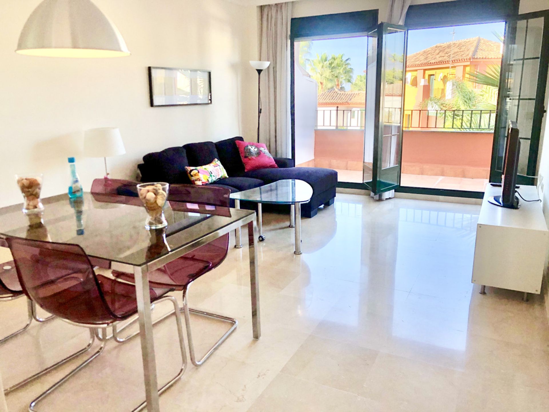 Condominium in La Atalaya, Andalucía 10142875