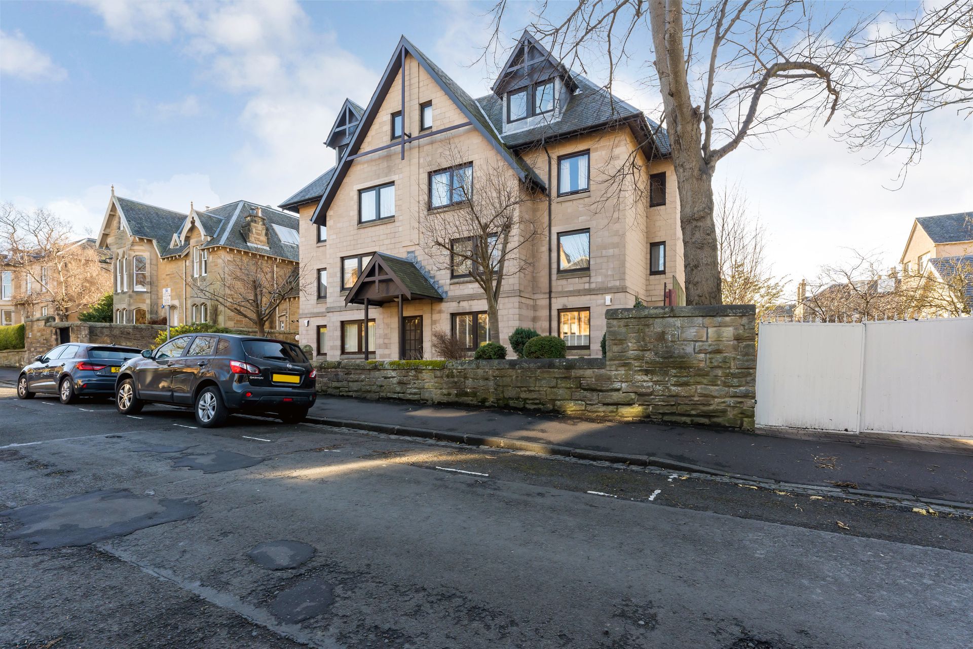 Condominium in Slateford, Edinburgh, City of 10143577