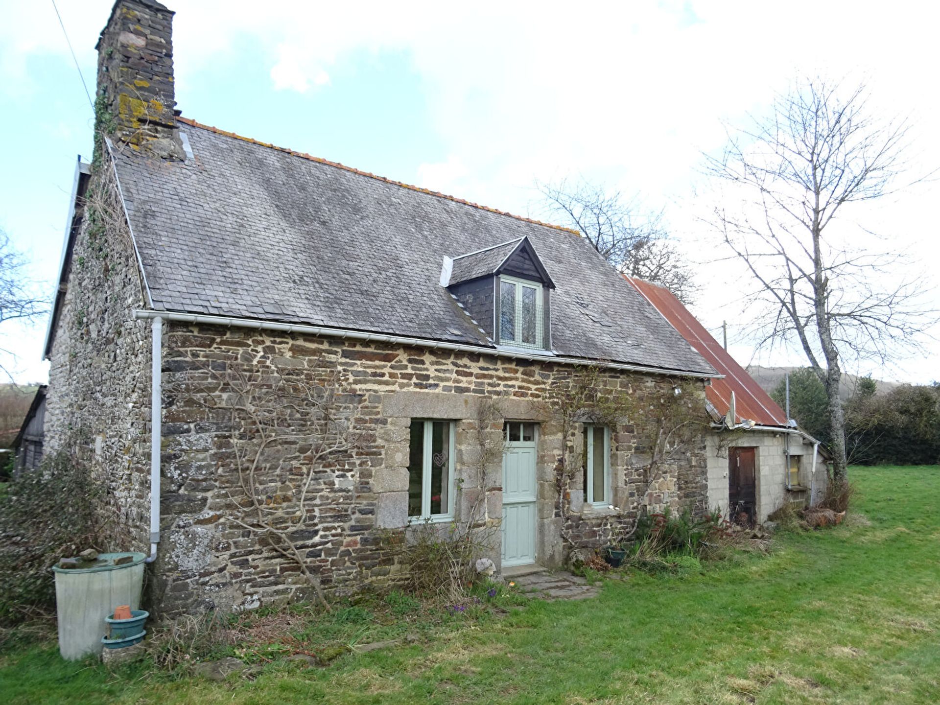 Casa nel Juvigny les Vallées, Normandy 10144060