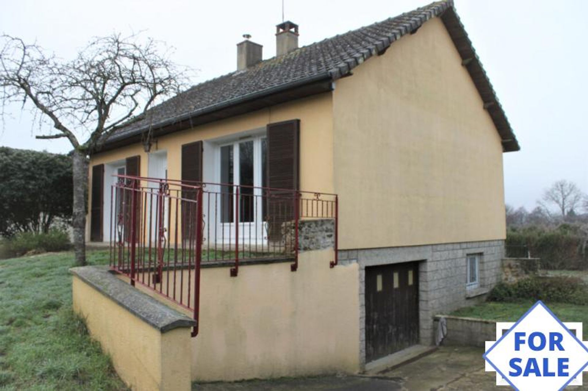 House in Saint-Georges-du-Rosay, Pays de la Loire 10144144