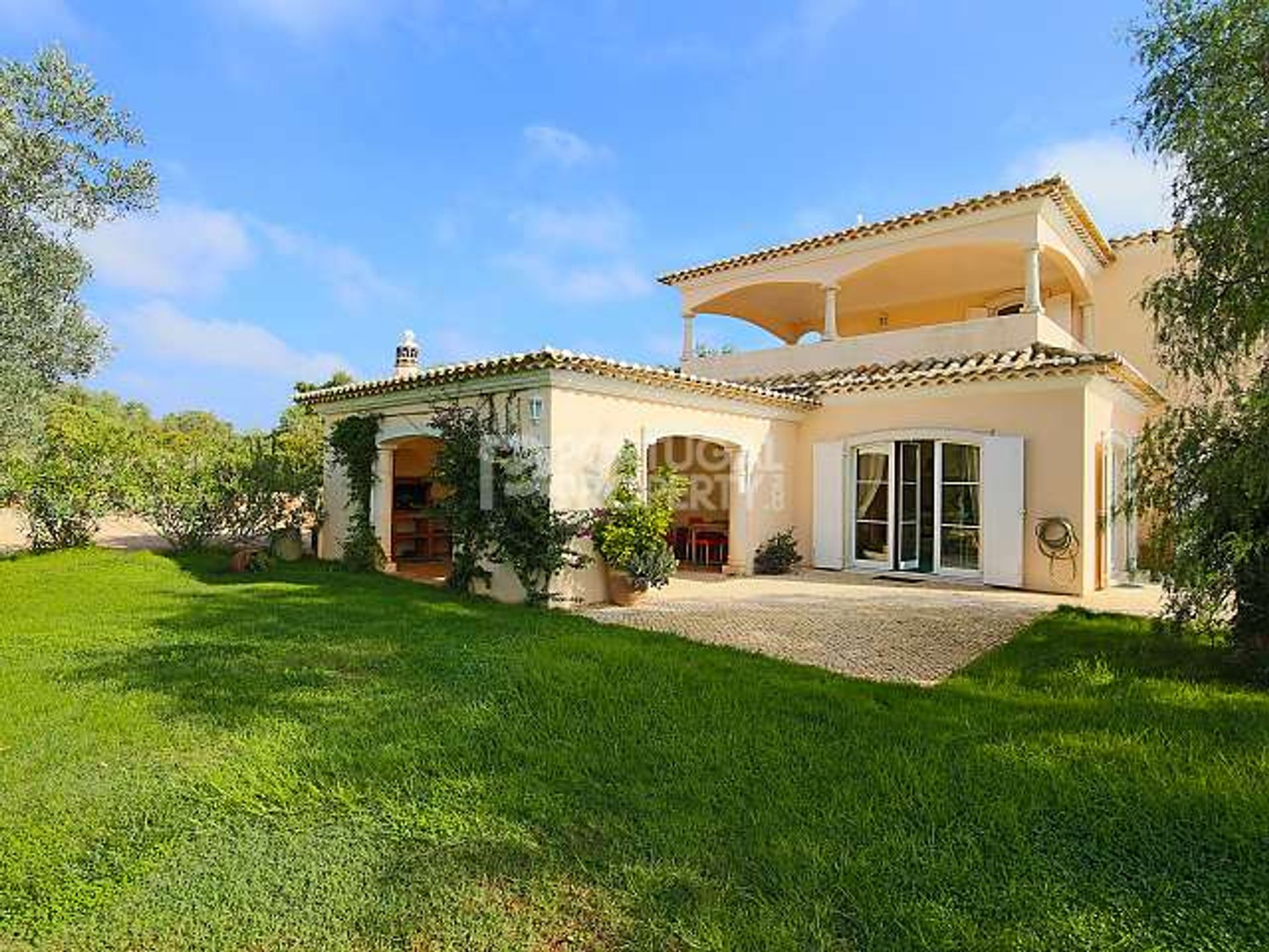 House in Albufeira, Faro District 10144205