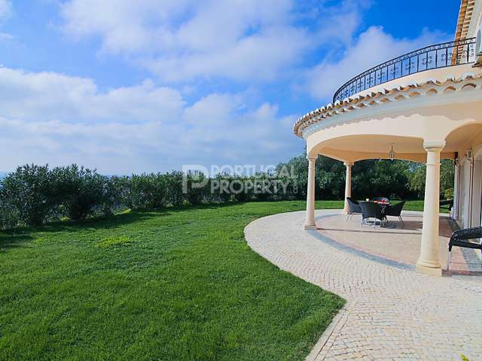 House in Albufeira, Faro District 10144205