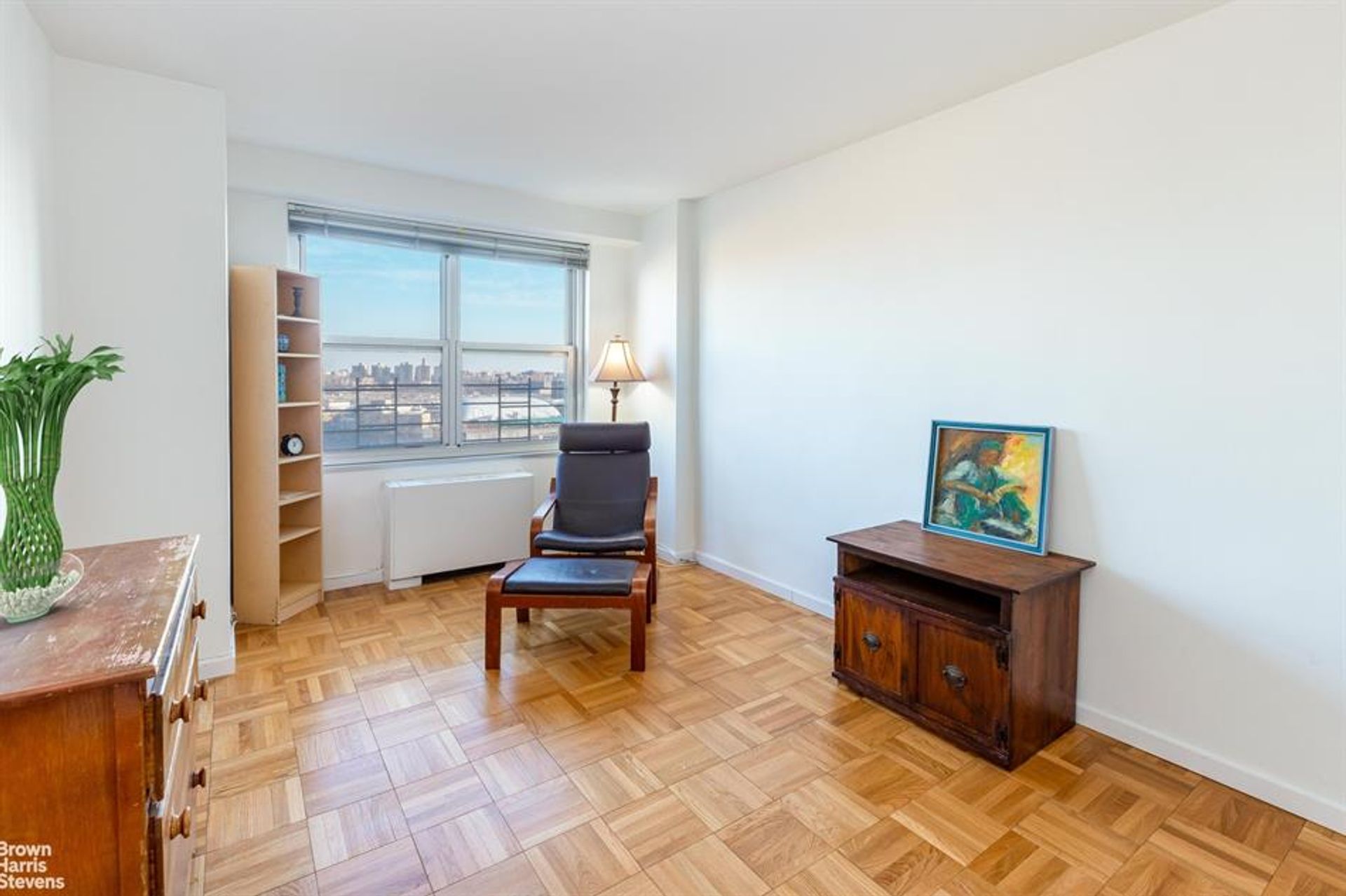 Condominium in , New York 10146120