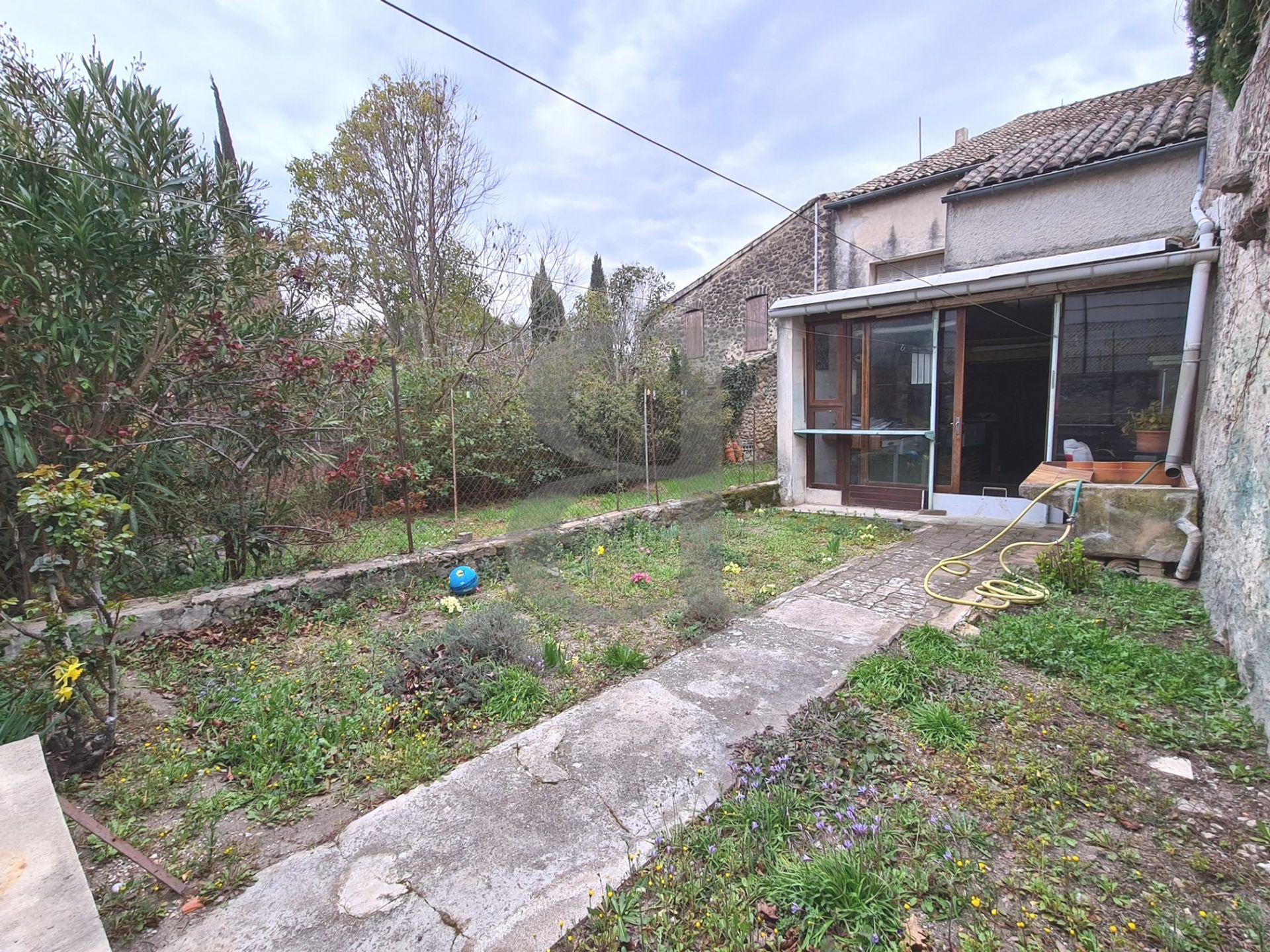 loger dans Sainte-Cécile-les-Vignes, Provence-Alpes-Côte d'Azur 10146186