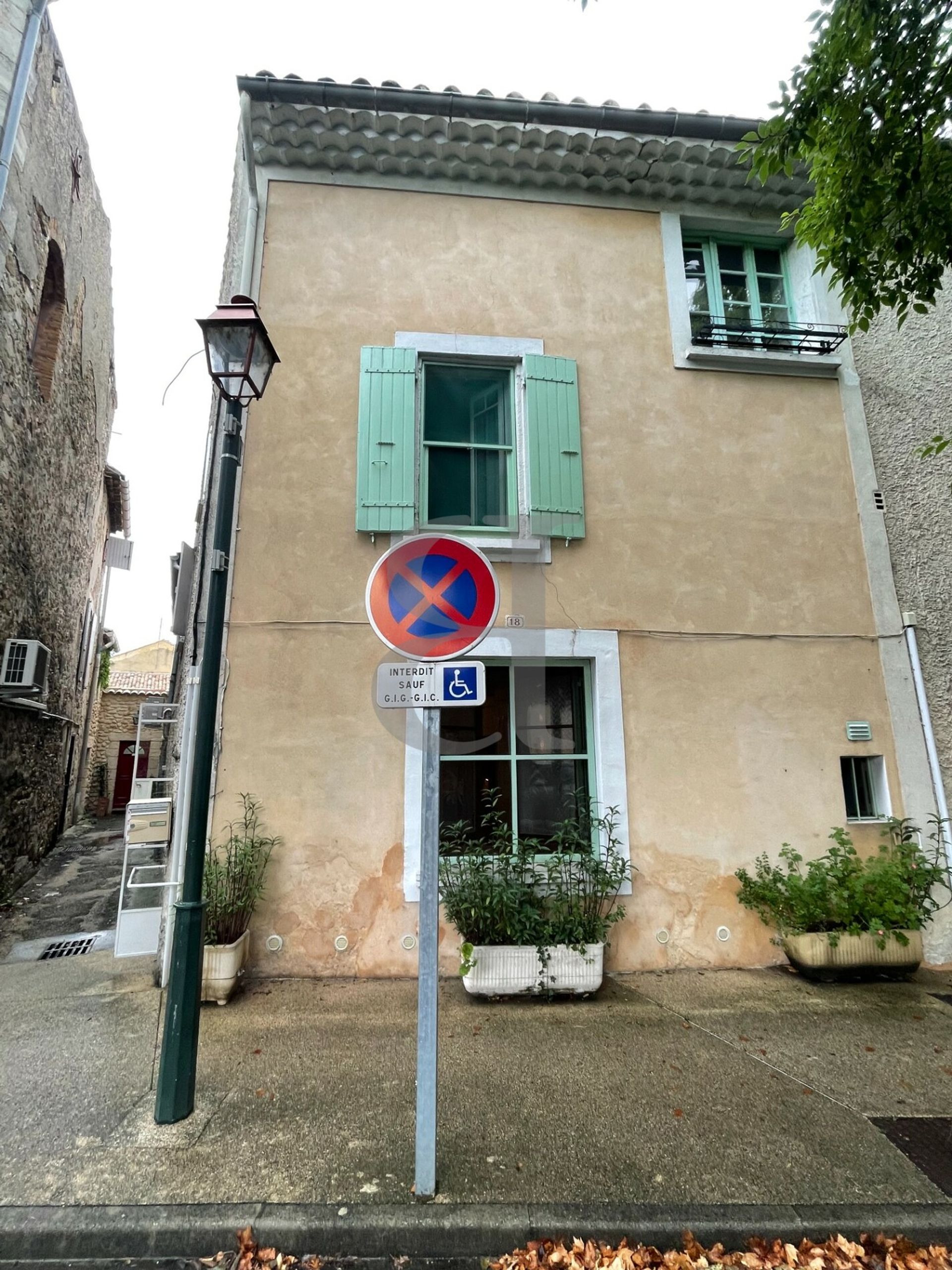 σπίτι σε Sainte-Cécile-les-Vignes, Provence-Alpes-Côte d'Azur 10146186