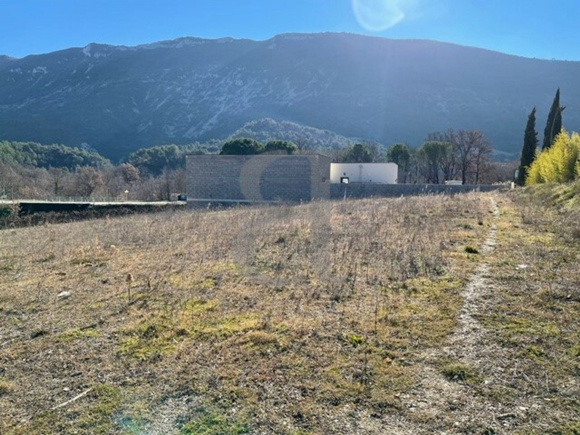 Talo sisään Buis-les-Baronnies, Auvergne-Rhône-Alpes 10146259