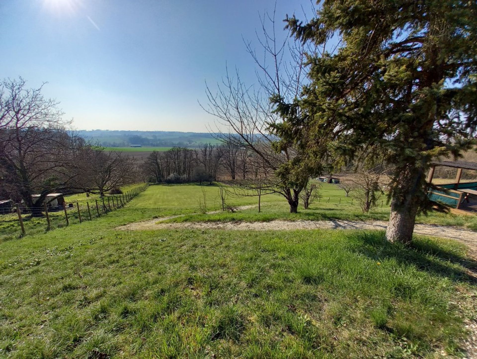 Rumah di Castillonnès, Nouvelle-Aquitaine 10146307