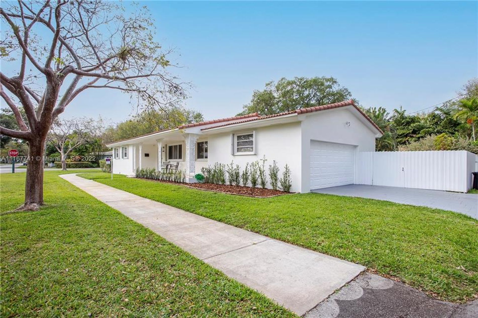 Condominium in El Portal, Florida 10146475