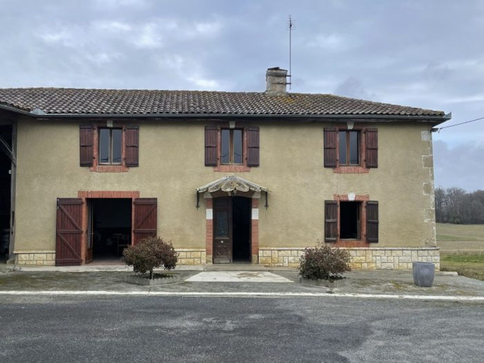 Hus i Masseube, Occitanie 10146683