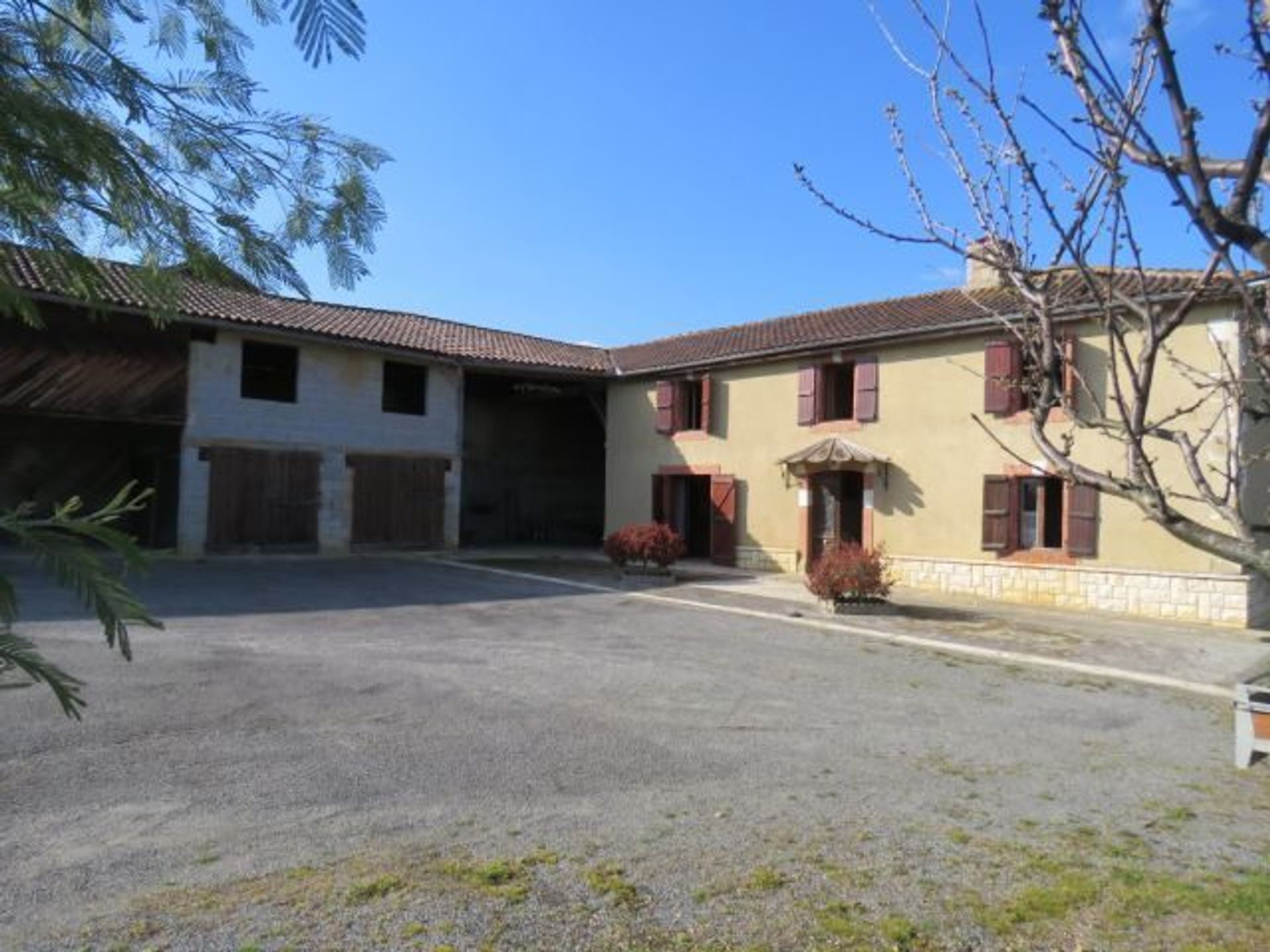 Hus i Masseube, Occitanie 10146683